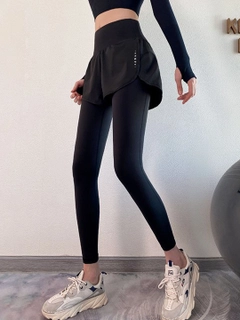 Qora