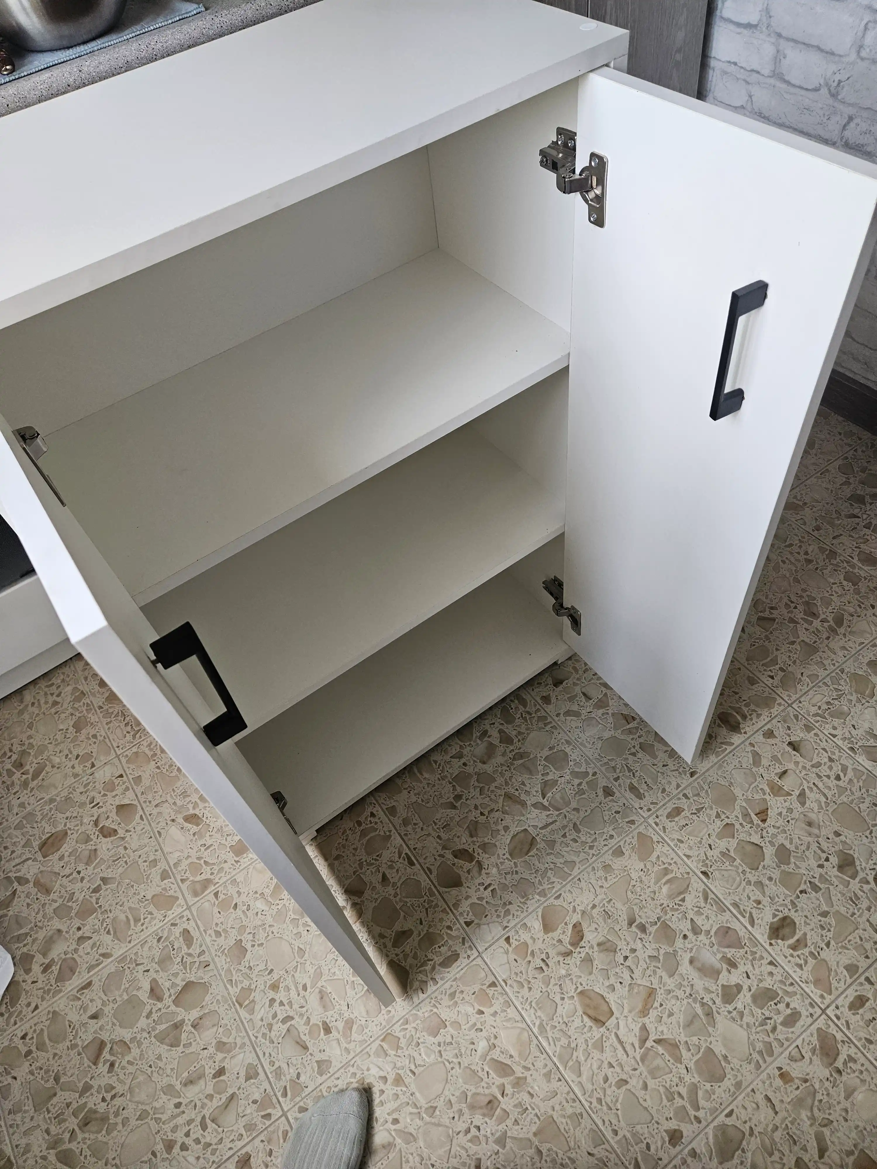 Universal tumba, yig'ilgan, 90 * 60 * 30 sm