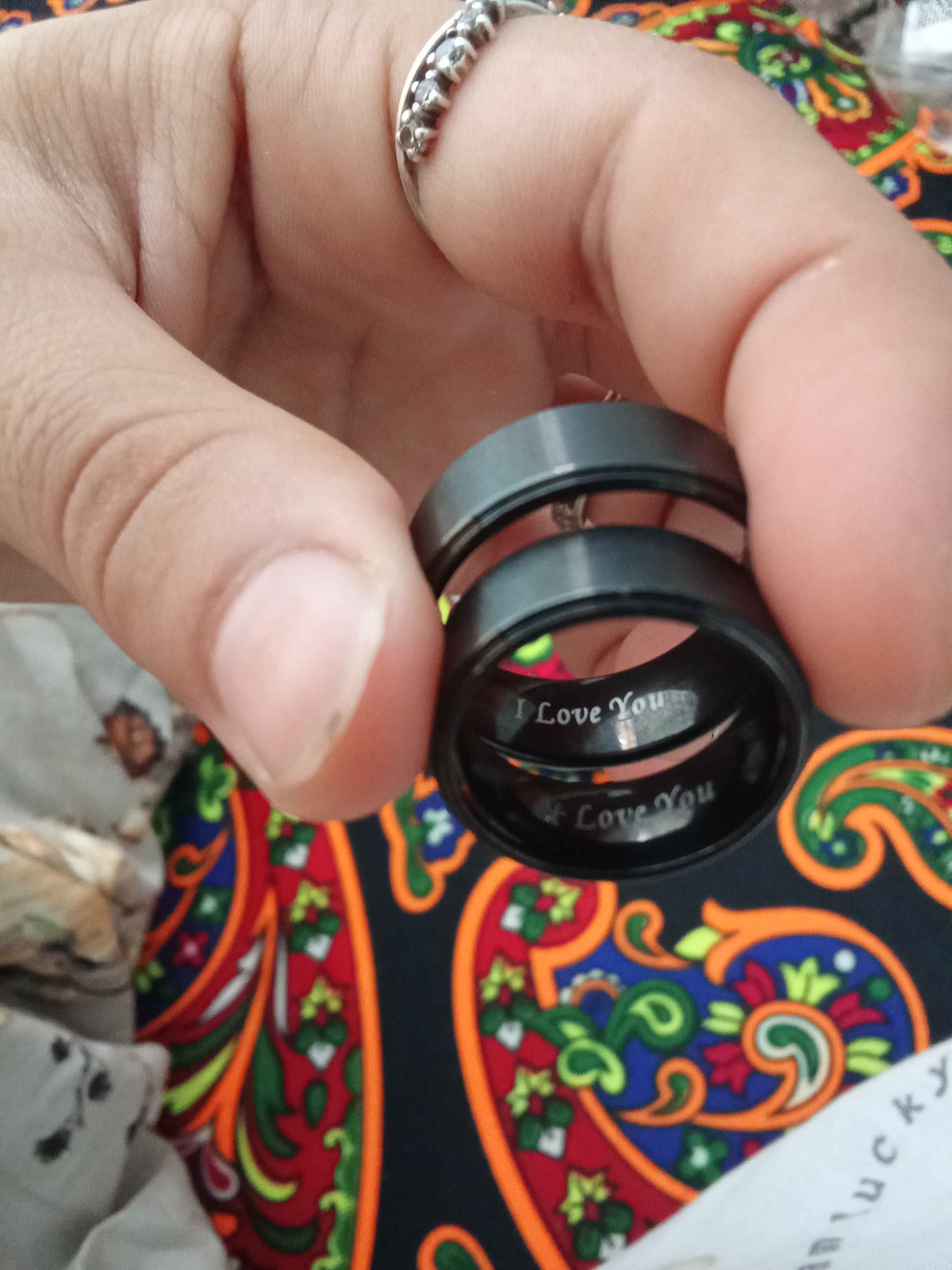 Oyib ishlangan naqshli juftlar uchun uzuklar, 1 dona