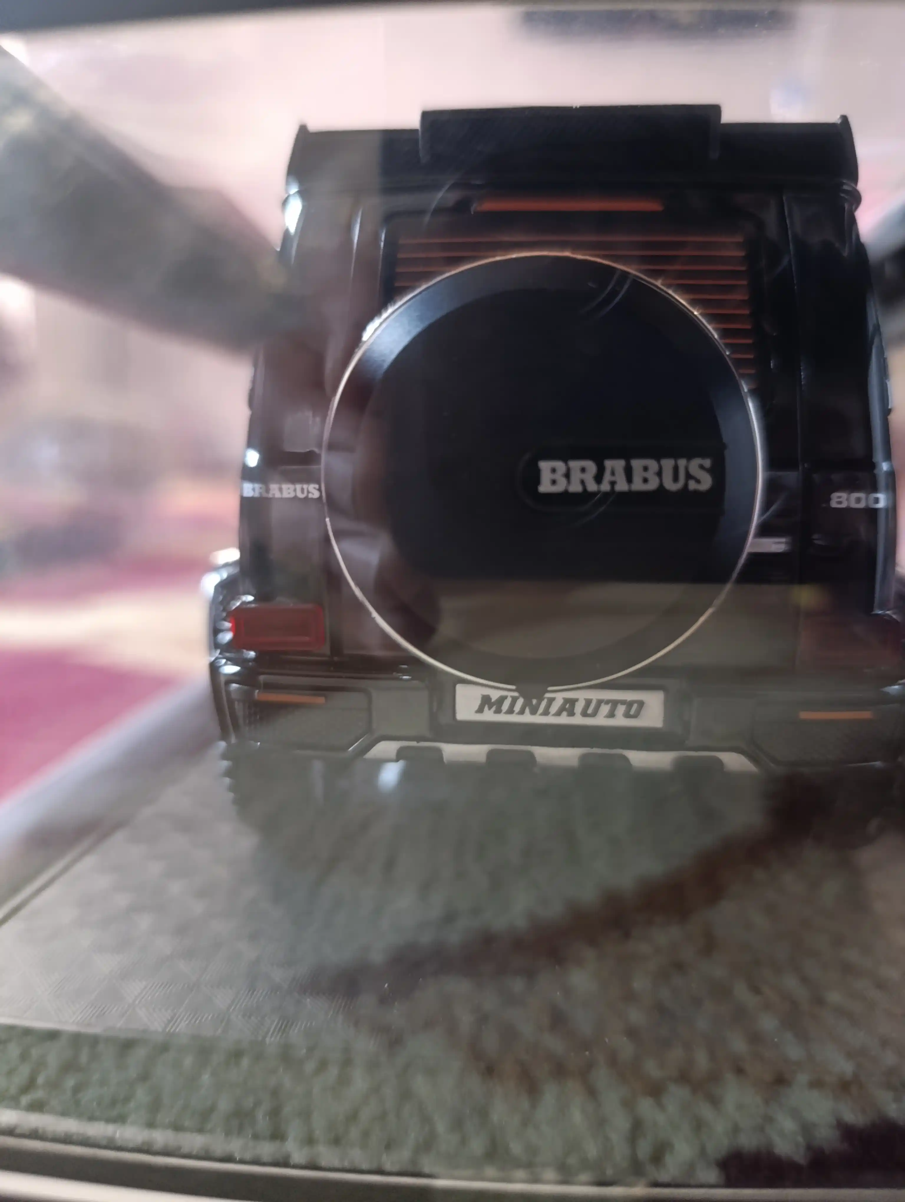 Металлическая машинка Mercedes-Benz G-Brabus G800 1:24