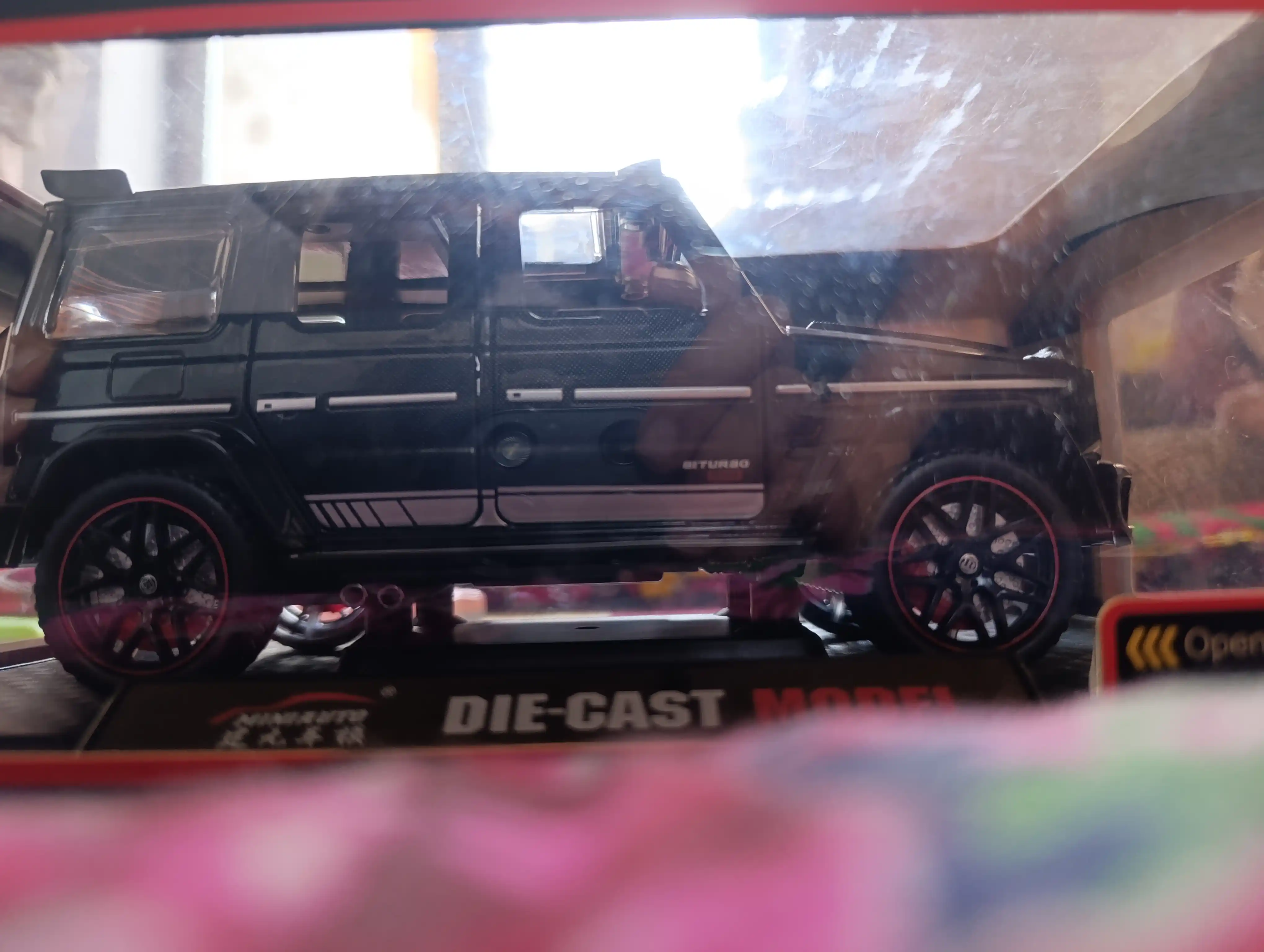 Металлическая машинка Mercedes-Benz G-Brabus G800 1:24