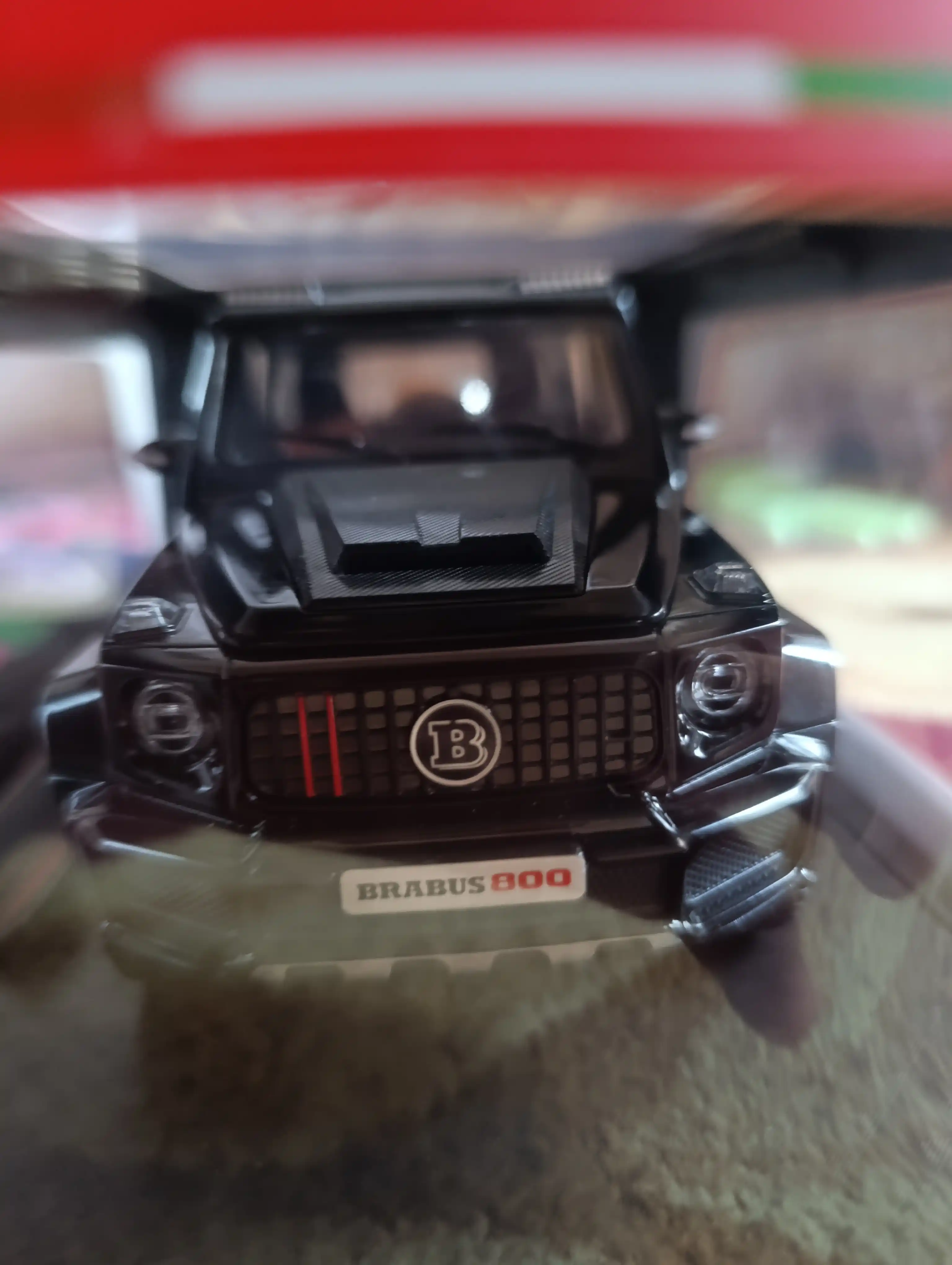 Металлическая машинка Mercedes-Benz G-Brabus G800 1:24