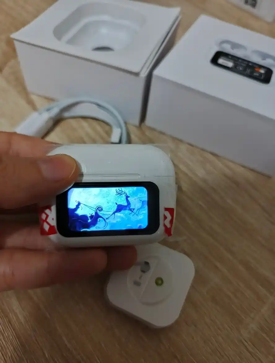 Sensorli displeyli TWS simsiz quloqchinlar (naushnik) Bluetooth 5.4iPhone va Android uchun