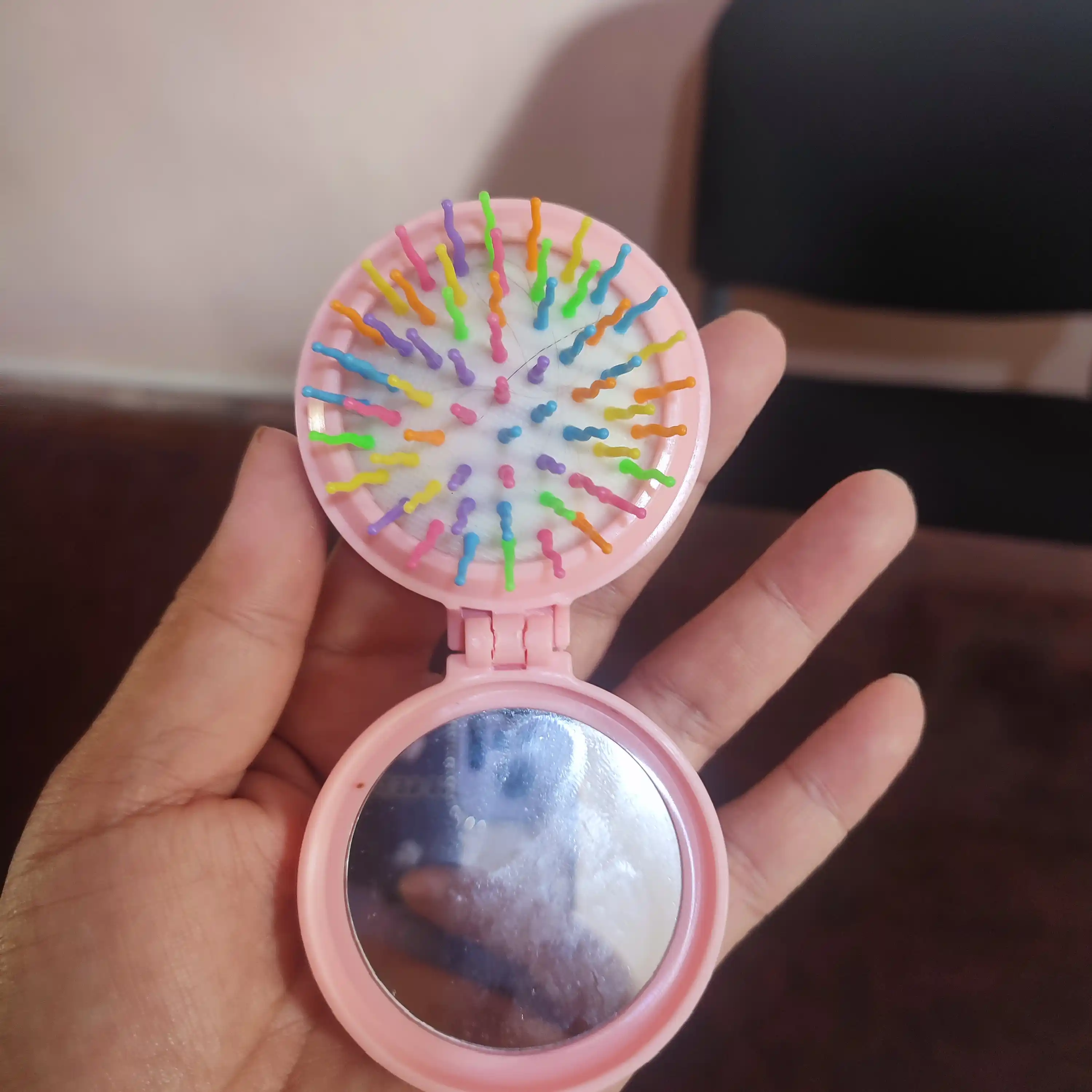 Taroq qizlar uchun, oynali, yig'iladigan