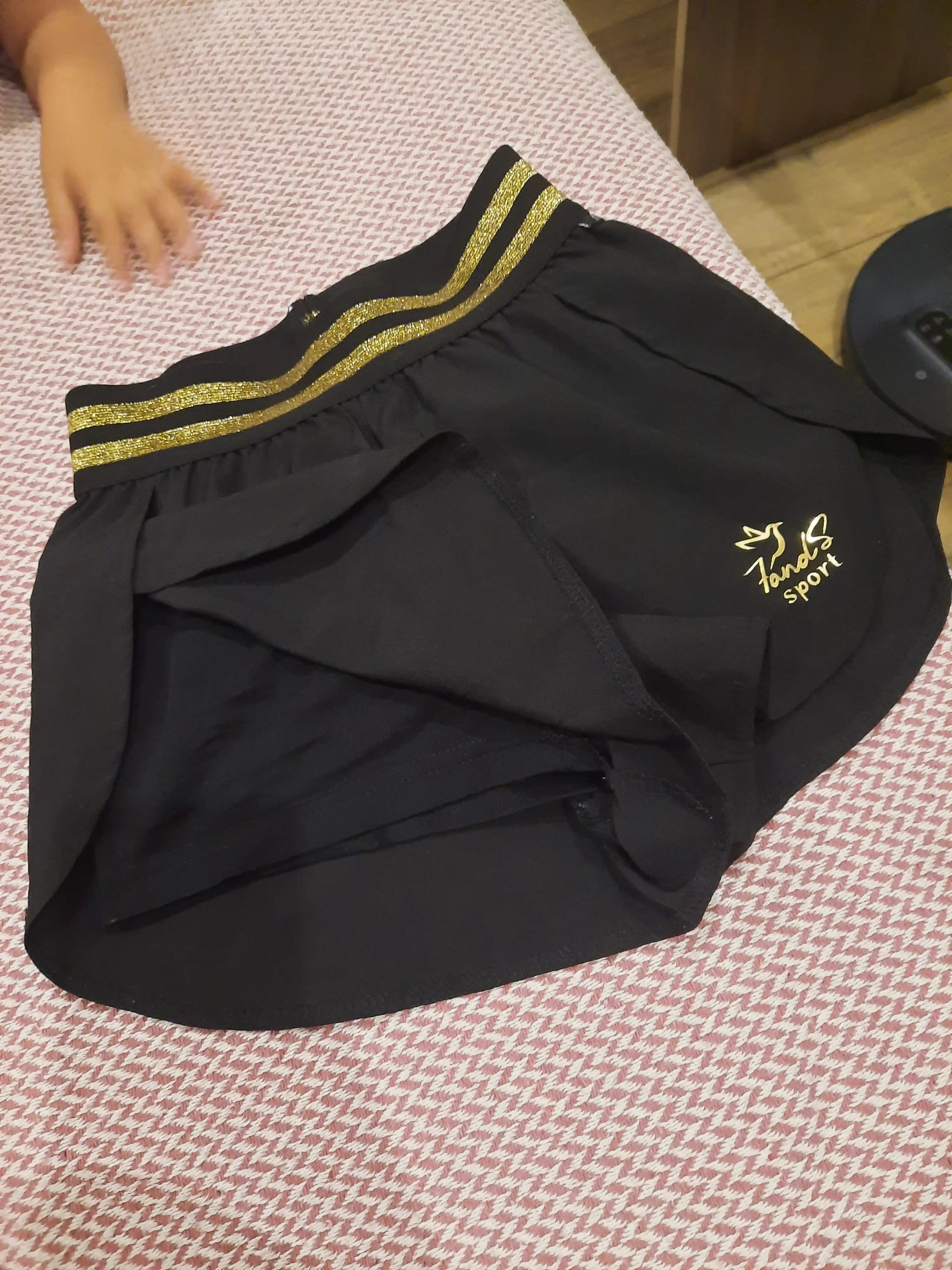 Raqs va gimnastika uchun, ikki qismli, sport shorti