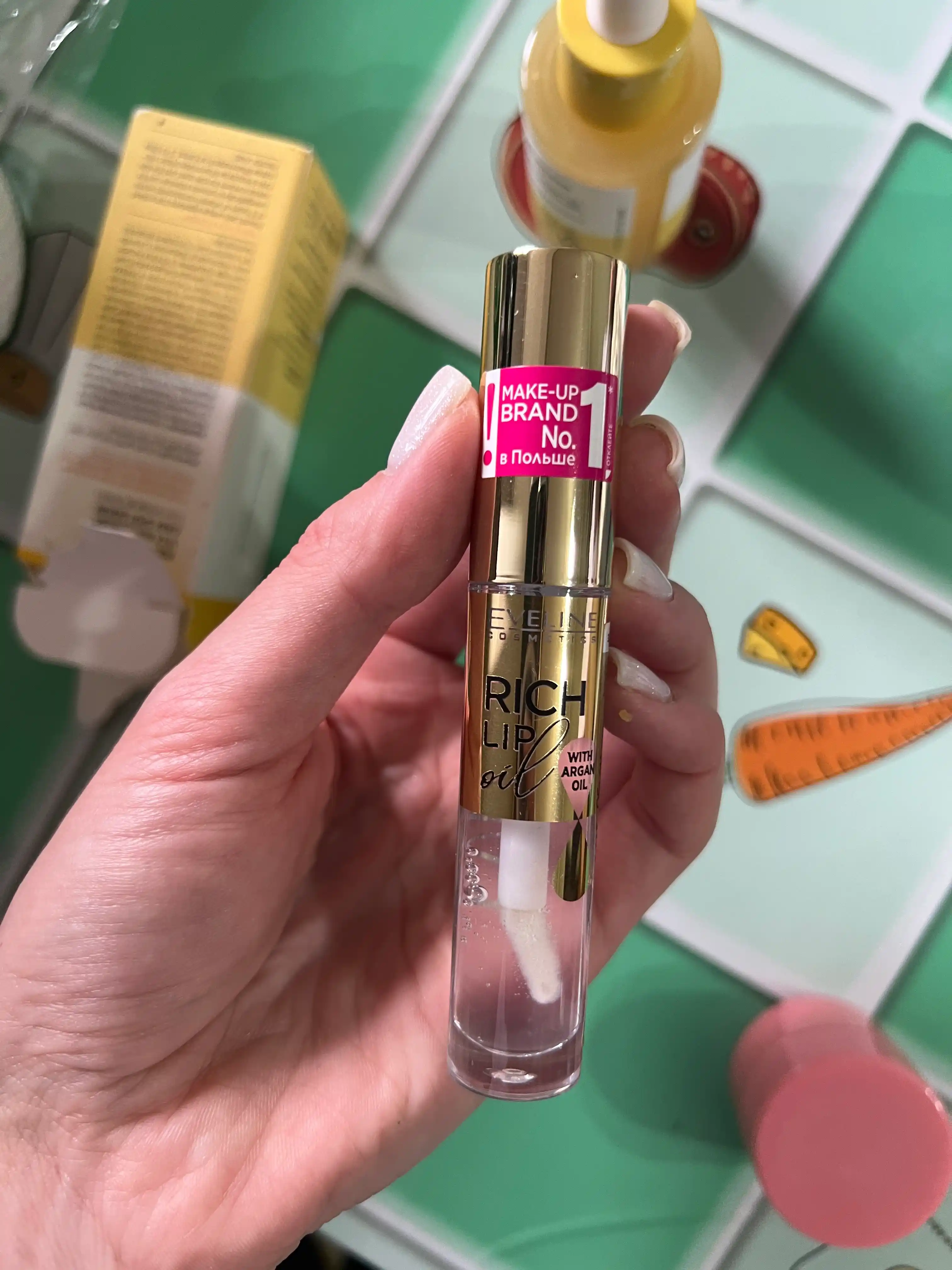 Масло для губ Eveline Rich Lip Oil, кокос, 4.5 мл