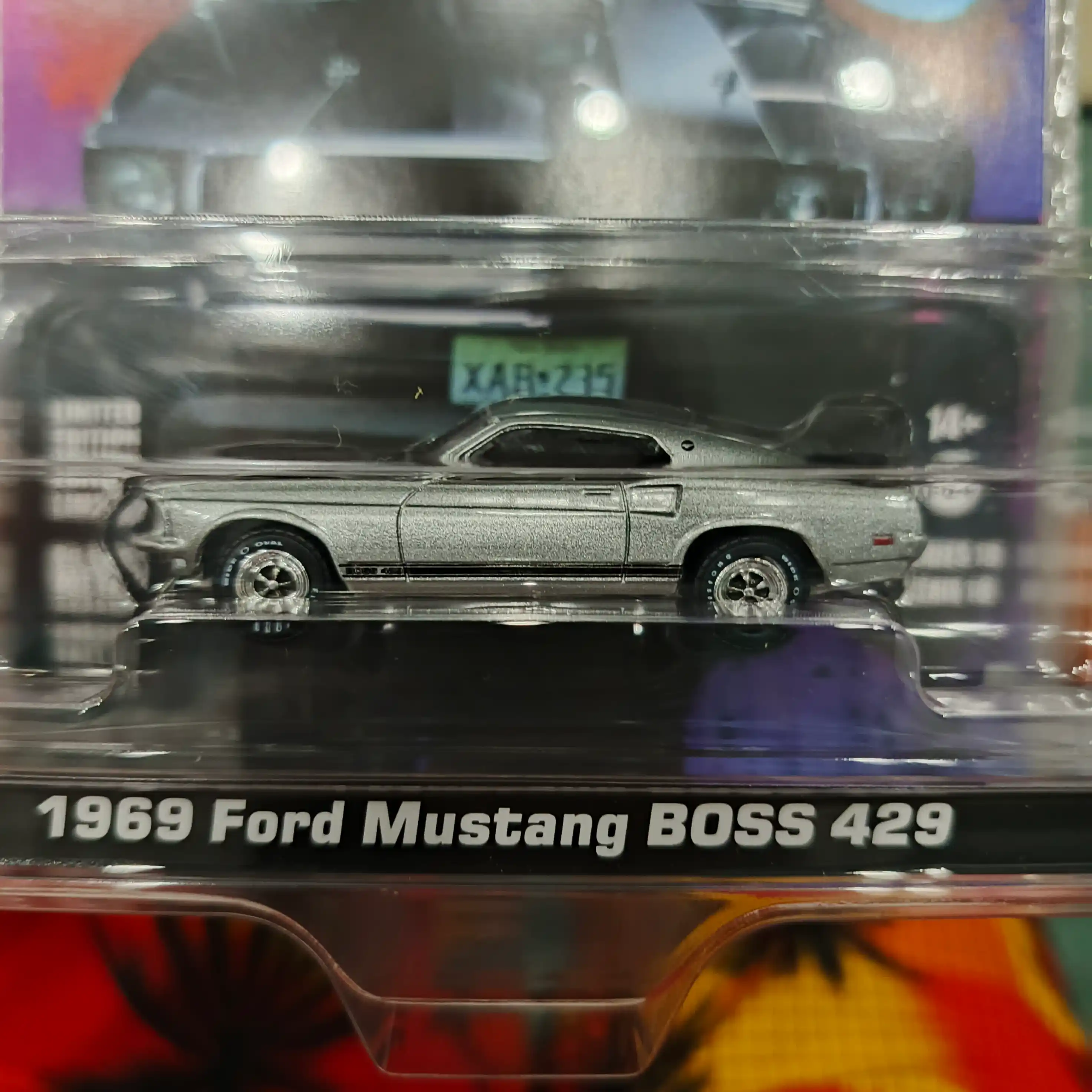 GREENLIGHT cheklangan nashr CADILLAC 1/64 kolleksiya mashinasi