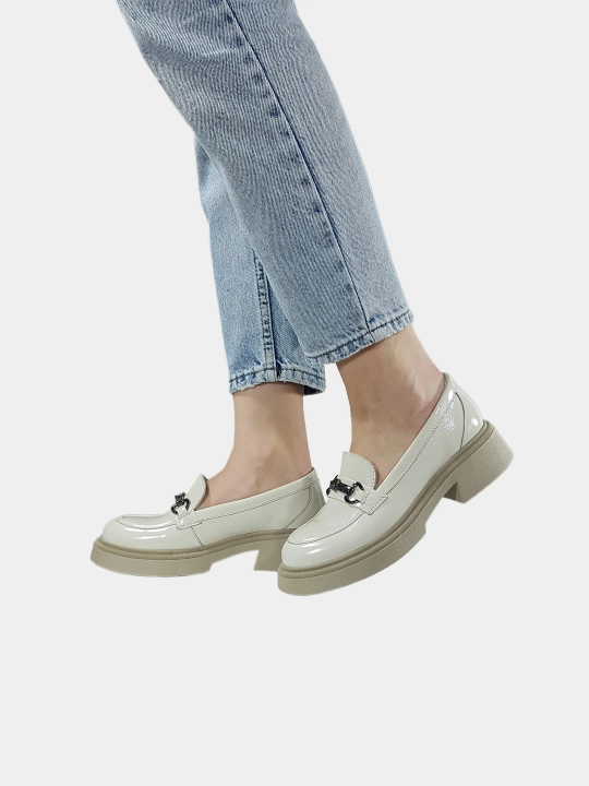 Haqiqiy charmdan yasalgan yen loafers