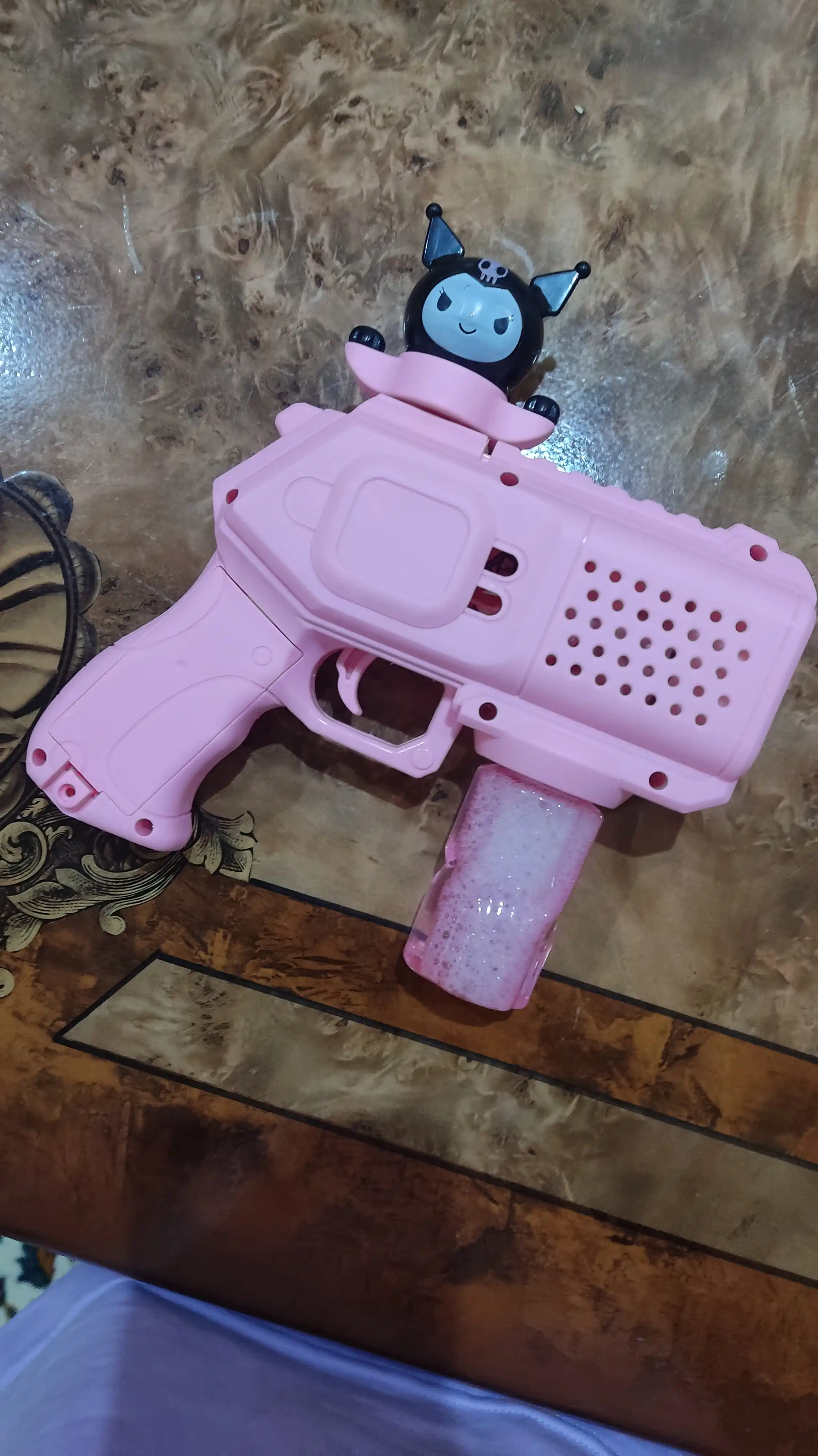 Pufakchali sovun pistolet