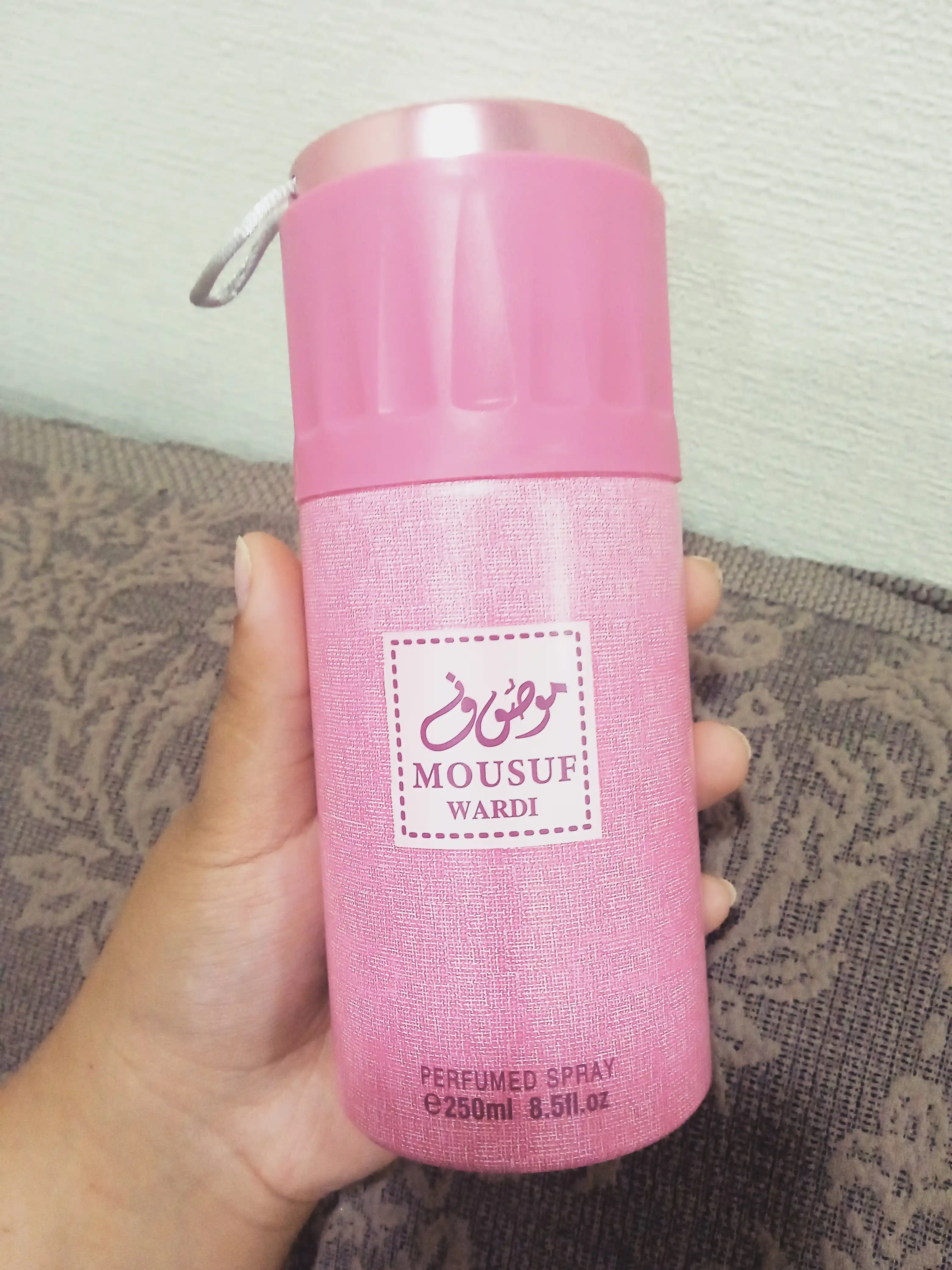 Dezodarant ayollar uchun, parfyumlangan sprey, 200 - 250 ml