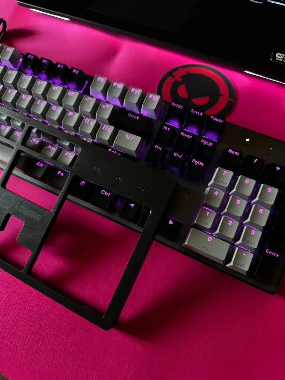 Gaming mexanik klaviatura Lorgar Azar 514, RU/ENG, RGB yoritgichli bilan
