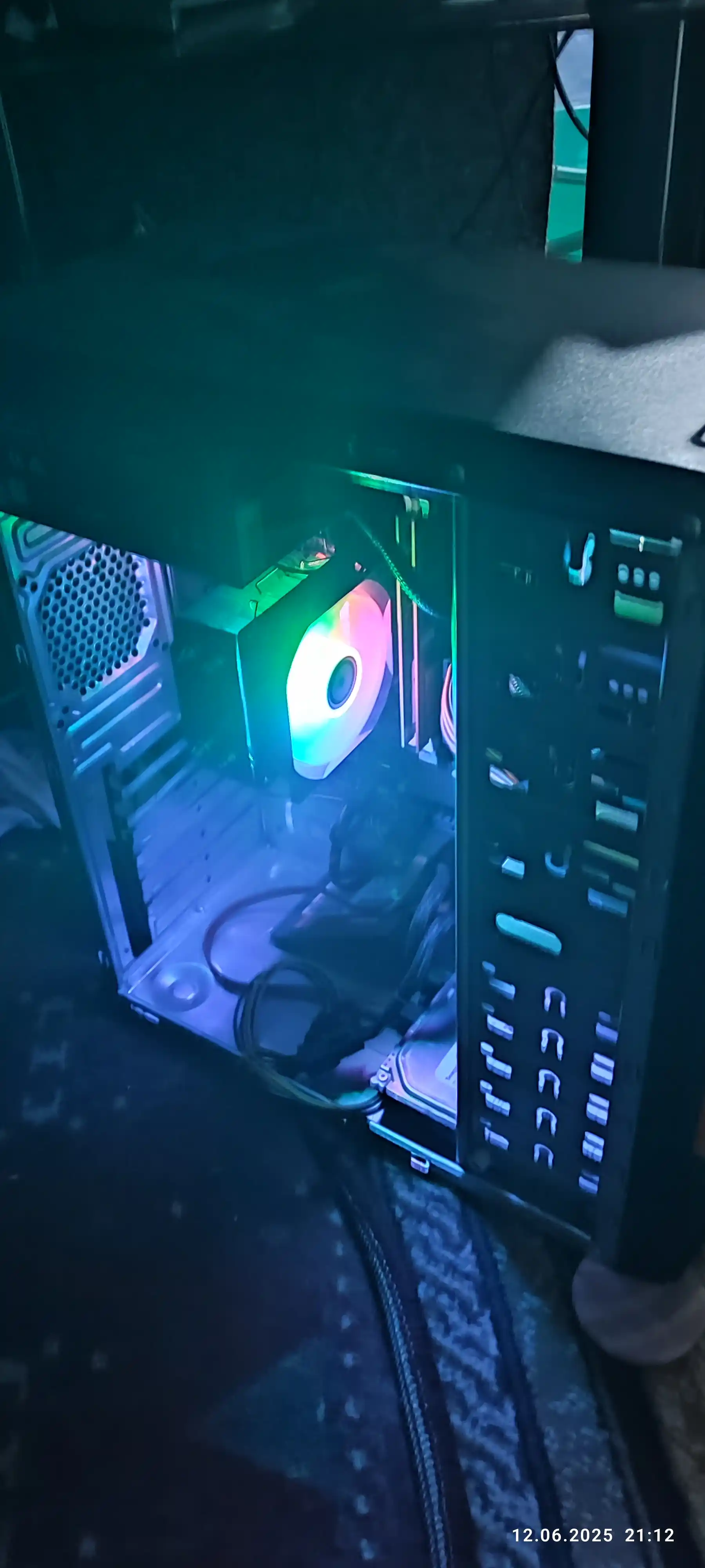 Protsessor uchun kuler sovutgich A200 Plus RGB chiroqli