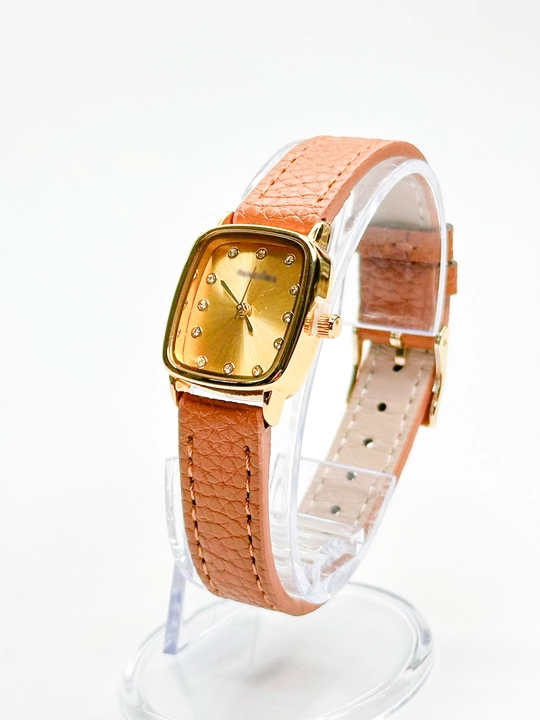 Ayollar qo‘l soati, klassik, kvars mexanizmli, sovg‘a qutisida