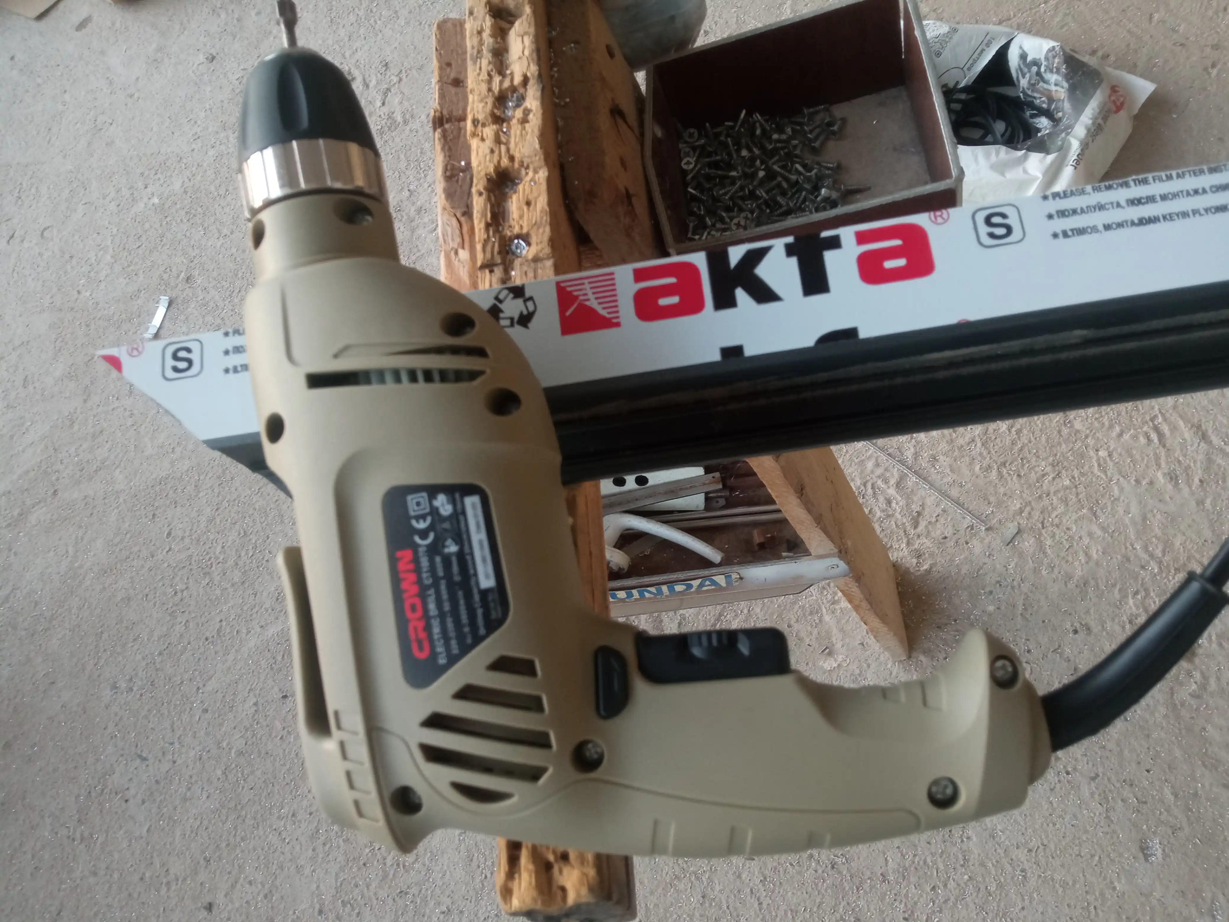Drel zarbsiz CROWN CT10070, 400 Vt
