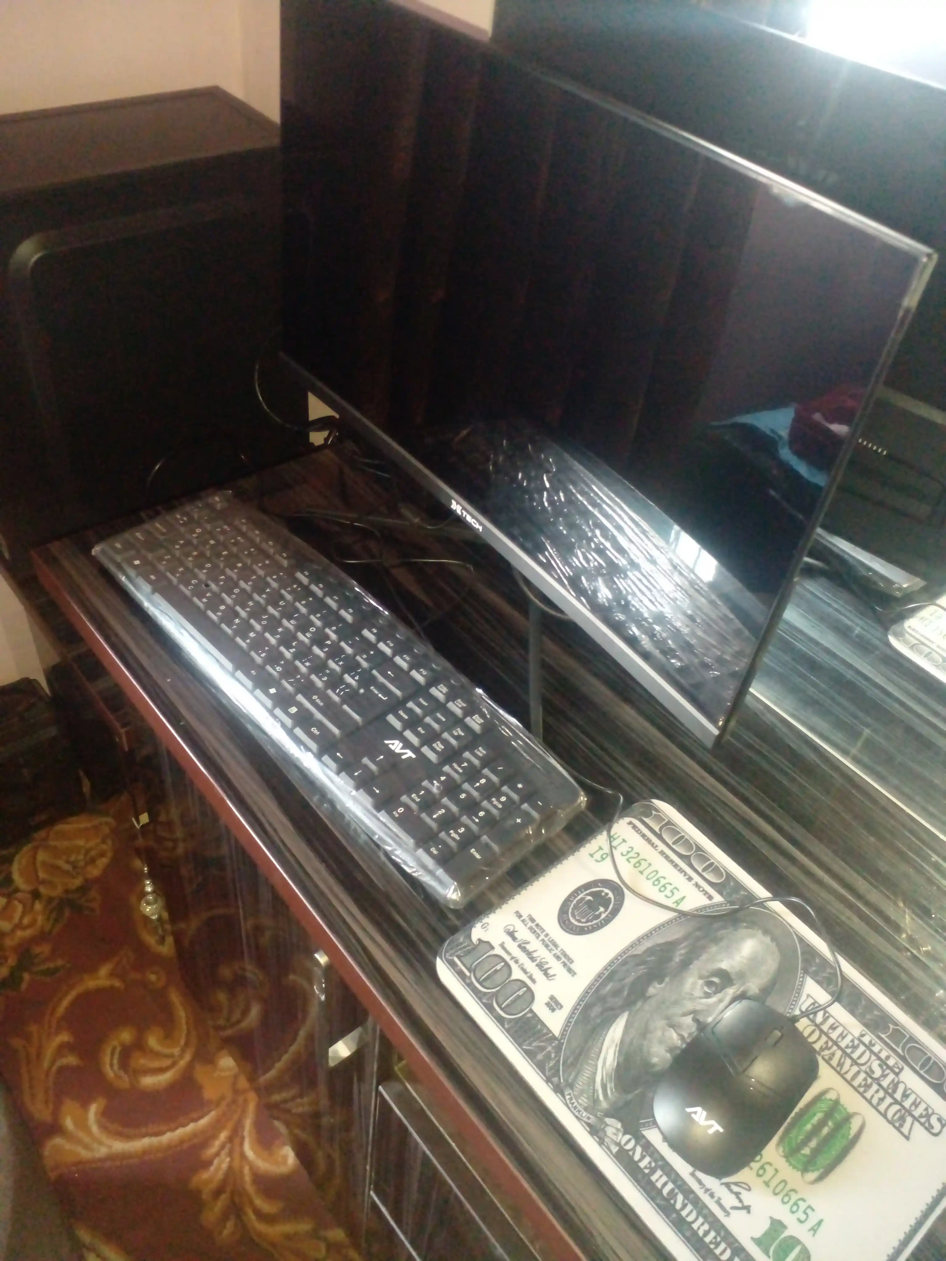 Ofis, uy va o'qish uchun shaxsiy kompyuter, Windows o'rnatilgan, Intel Core i5, 256 GB SSD