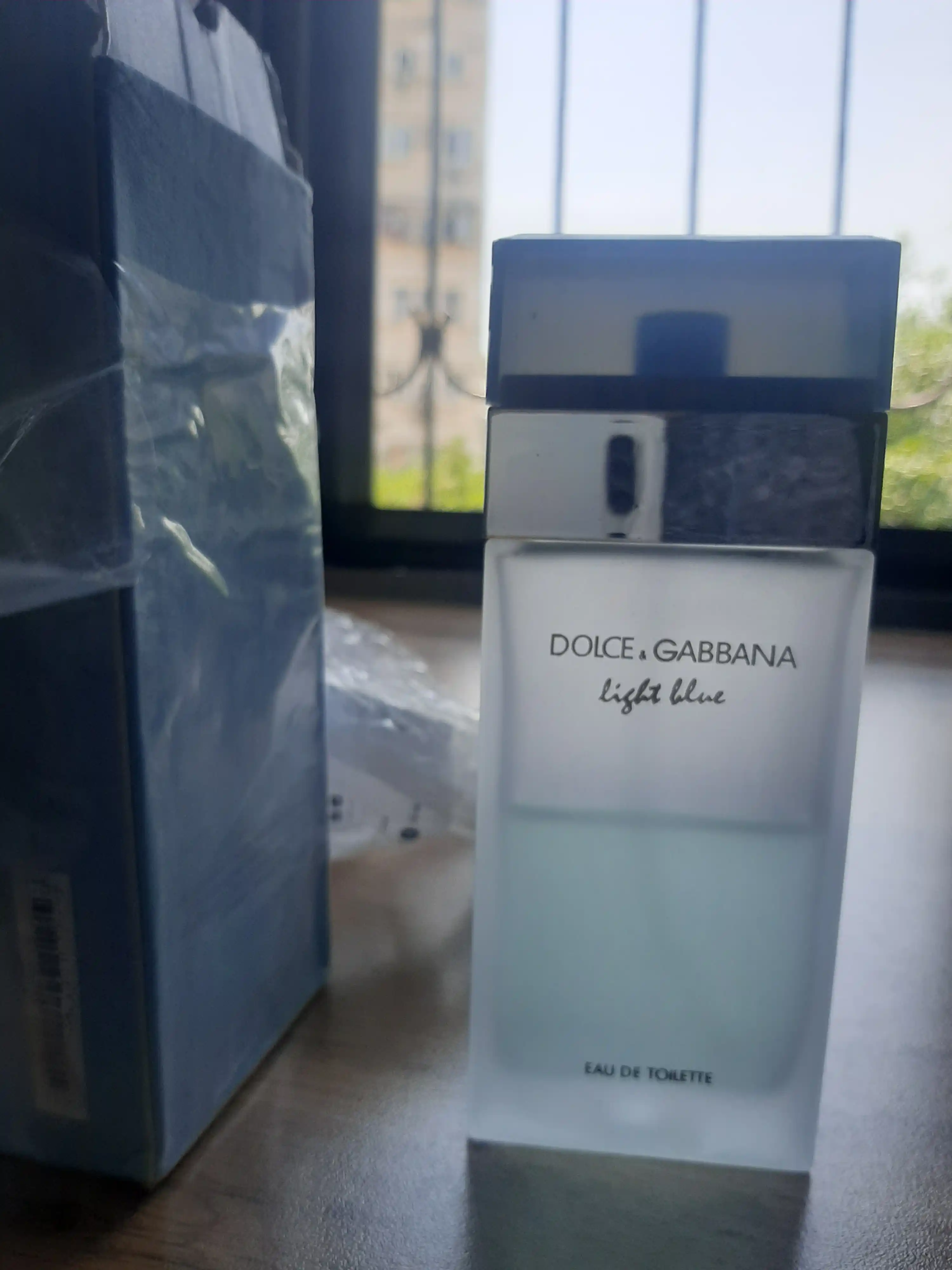 Ayollar uchun xushbo'ylangan suvi Light Blue, 100 ml