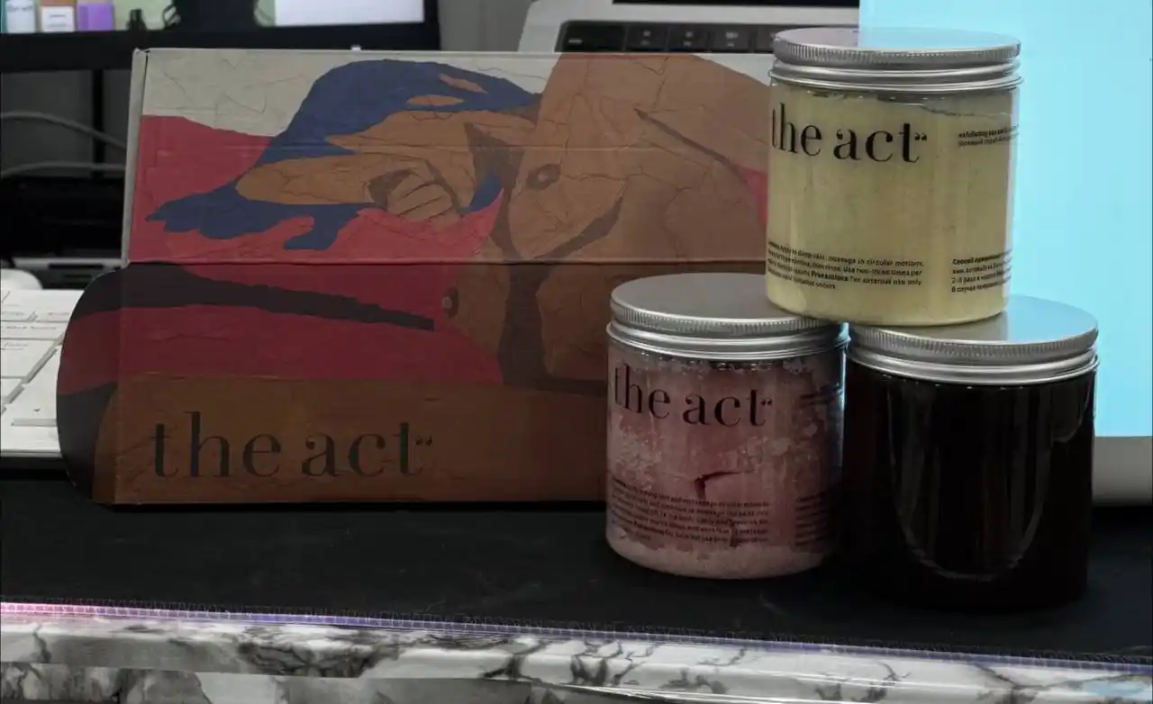 Скраб для тела The Act, для похудения, антицеллюлитный, кокосовый, подарочный набор 2/3 шт