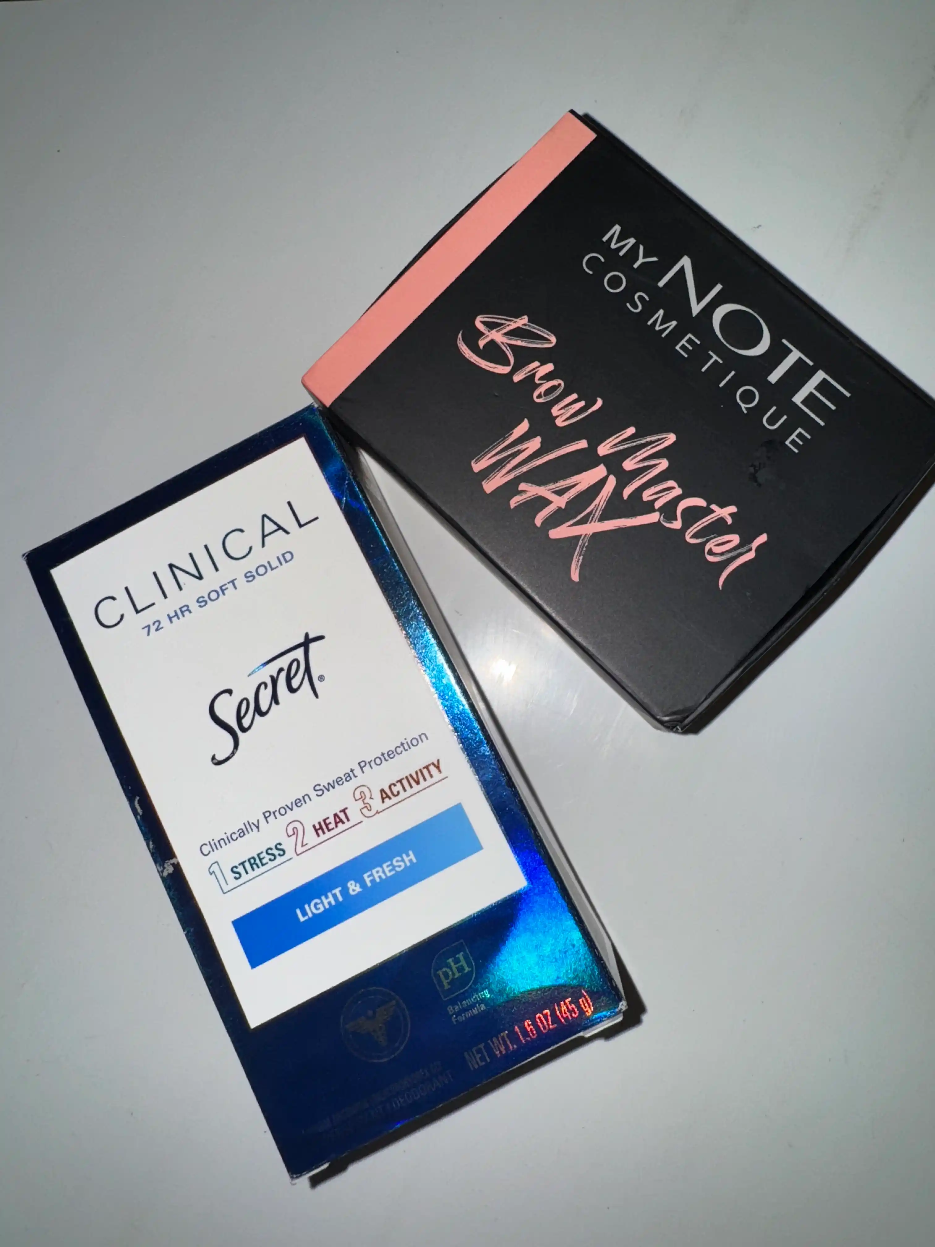 Aнтиперспирант Secret Clinical Light & Fresh, кремовый, 45 г