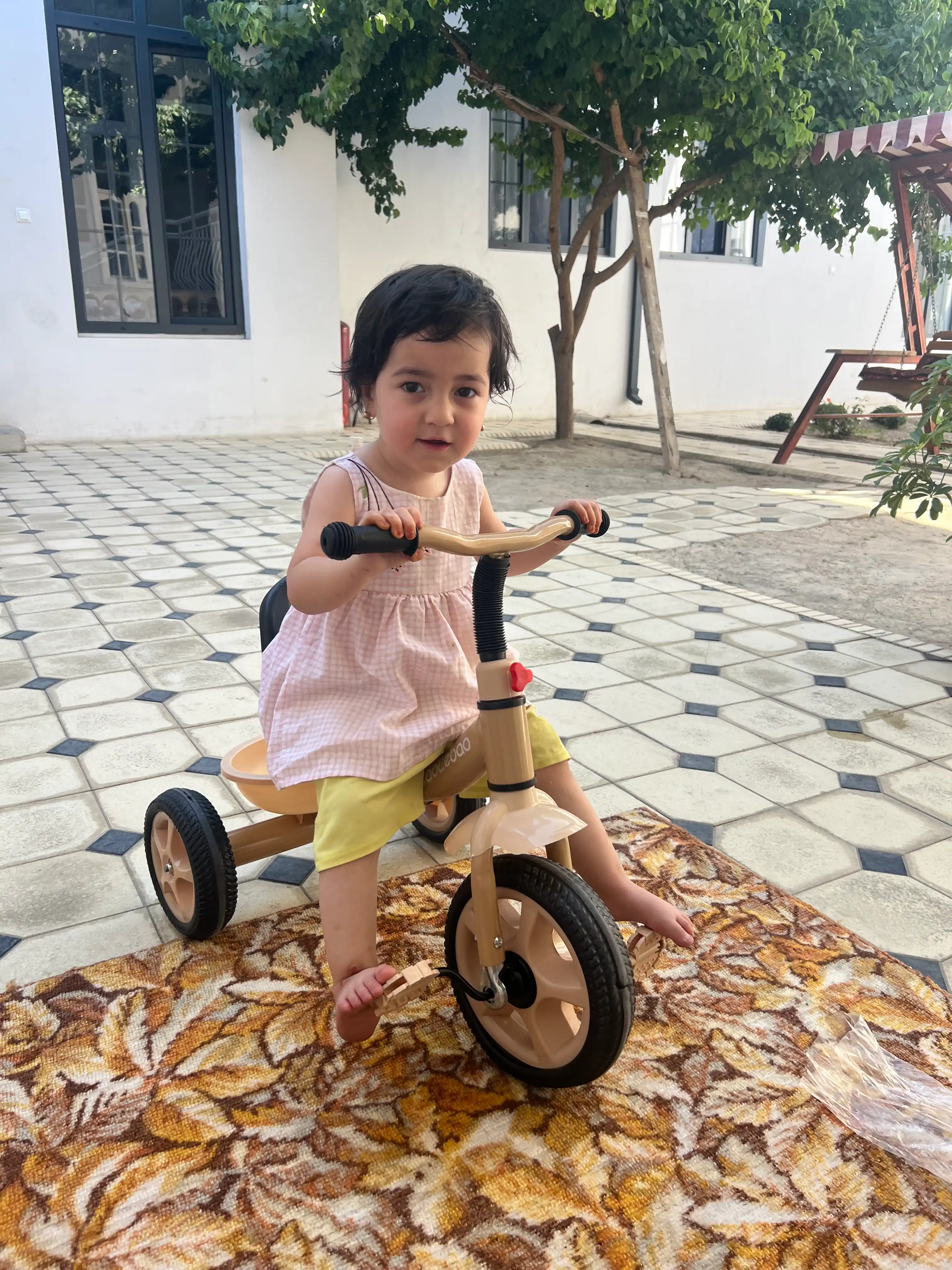 Bolalar uch g‘ildirakli velosiped