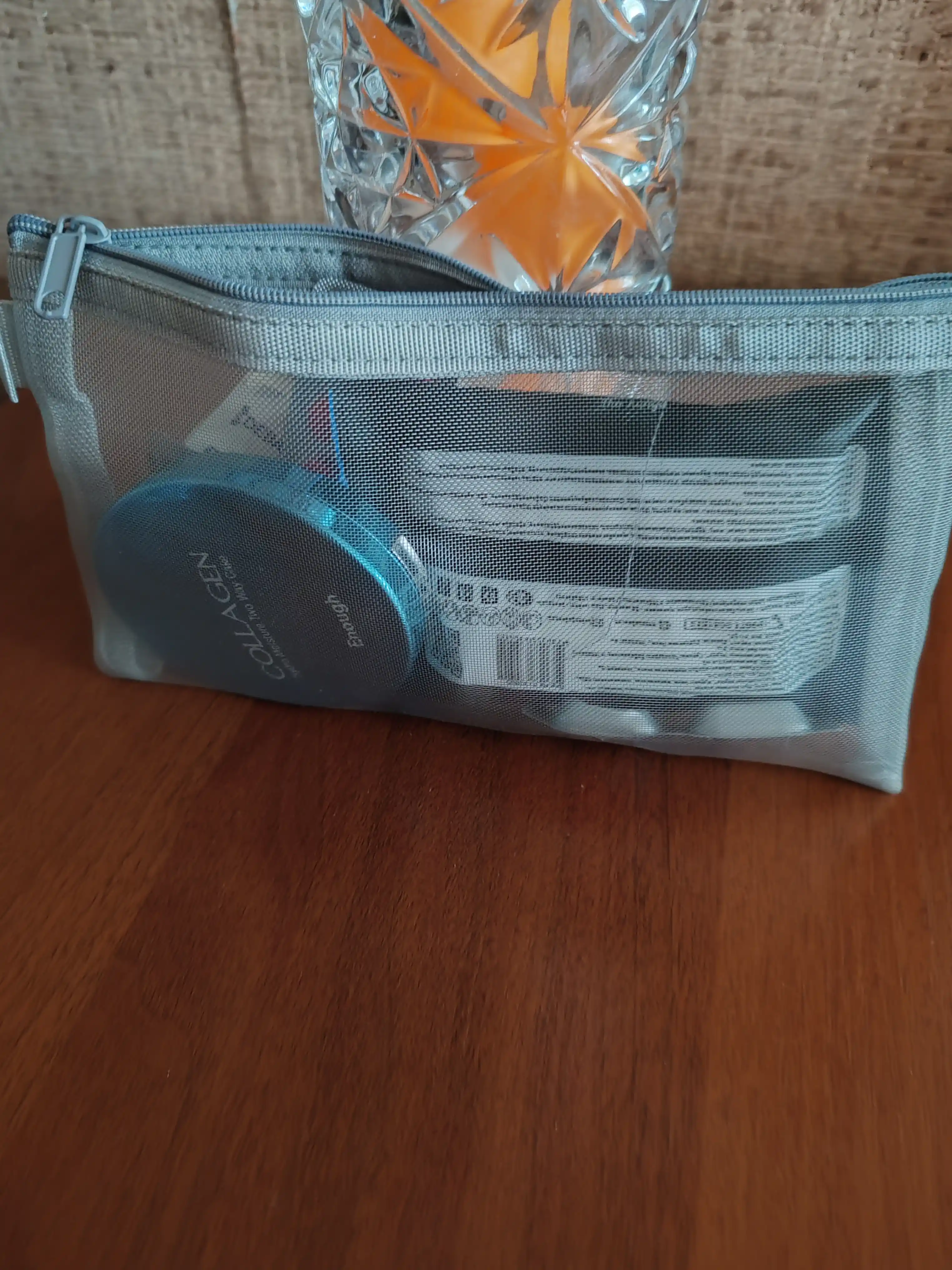 Kosmetik sumka-penal, shaffof, to'rli