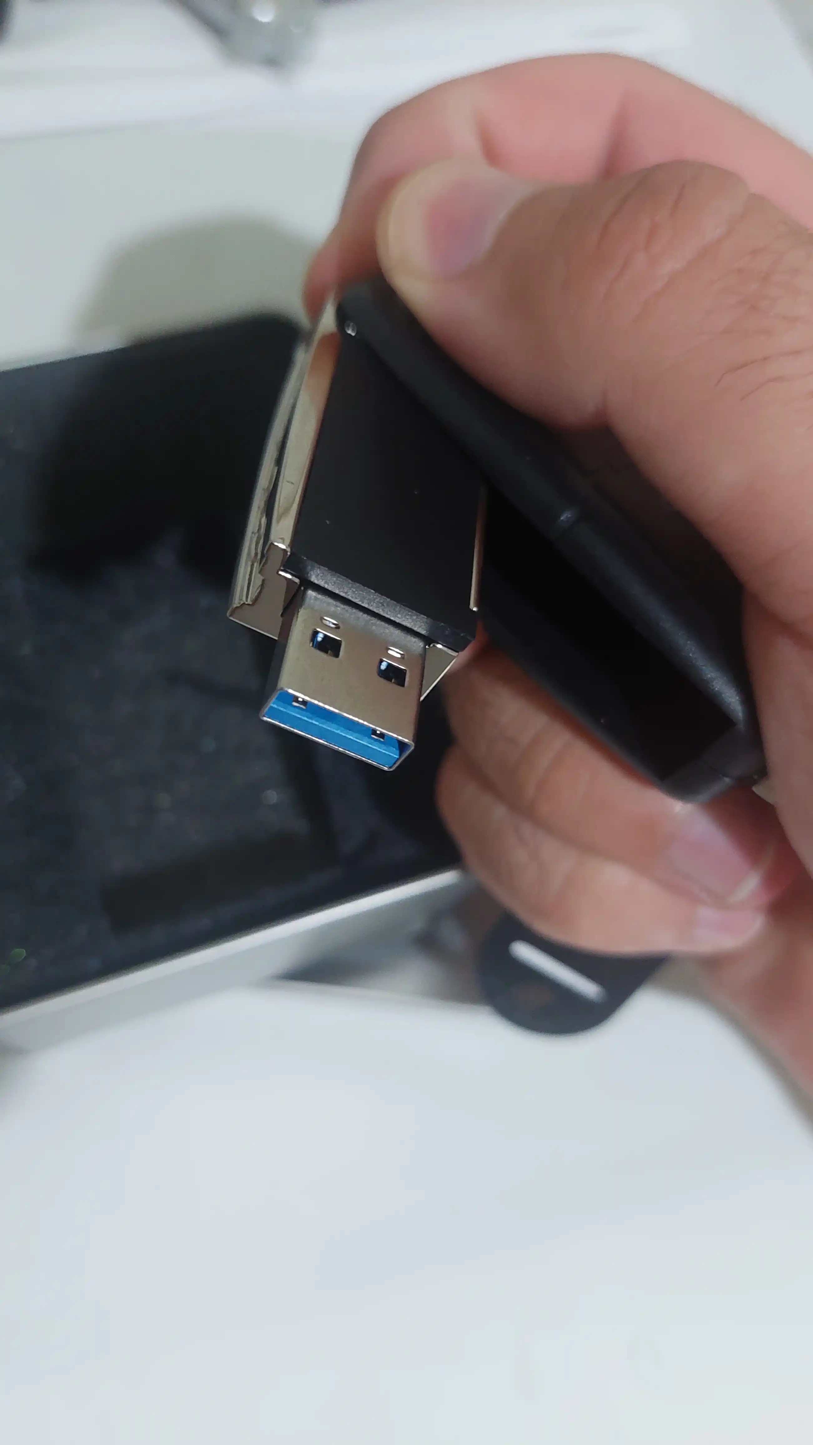 USB 3.2 32 GB, 64 GB, 128 GB fleshka, pult ko‘rinishida, shaxsiy kompyuter va avtomobil uchun tezkor xotira
