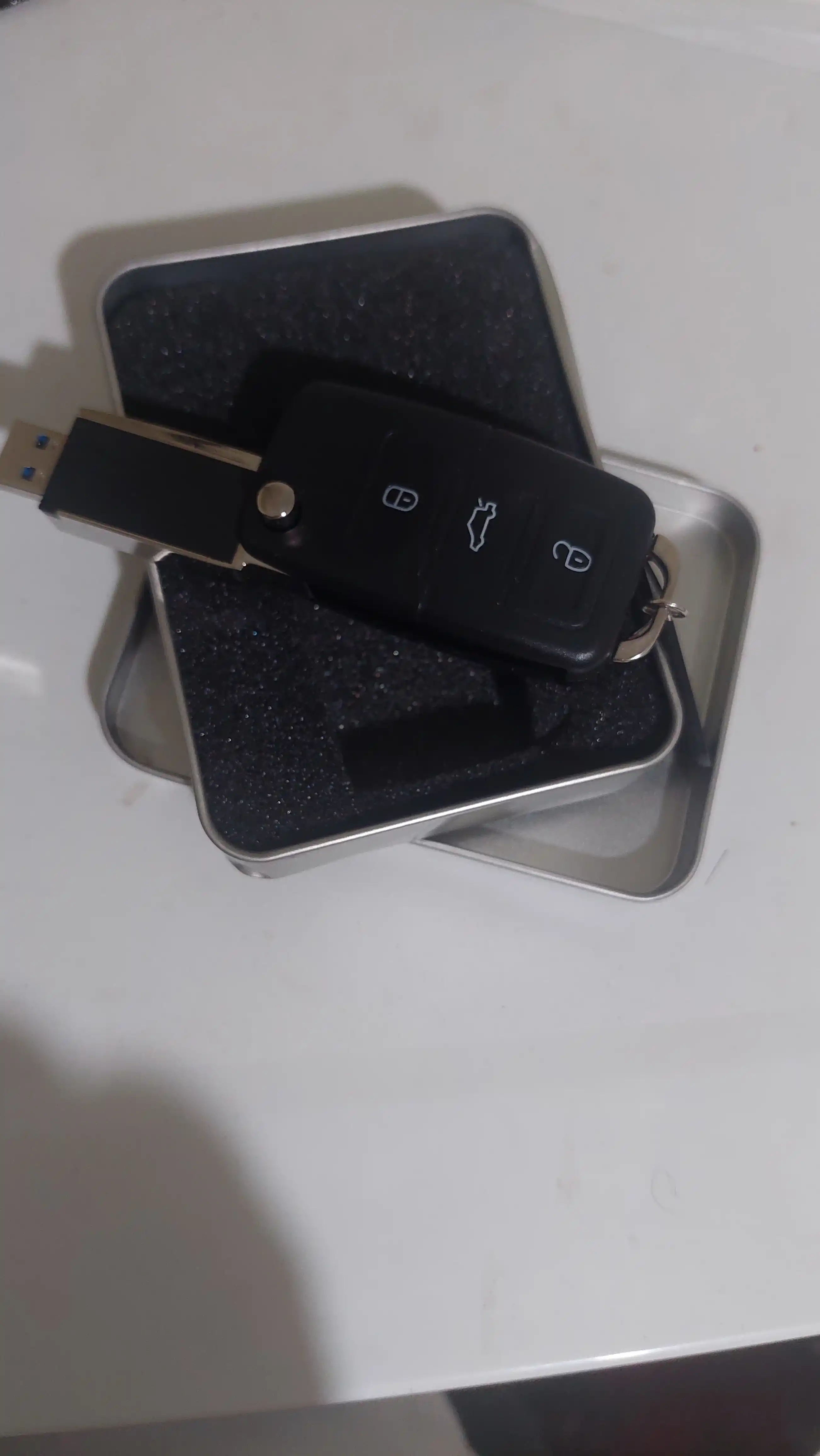 USB 3.2 32 GB, 64 GB, 128 GB fleshka, pult ko‘rinishida, shaxsiy kompyuter va avtomobil uchun tezkor xotira