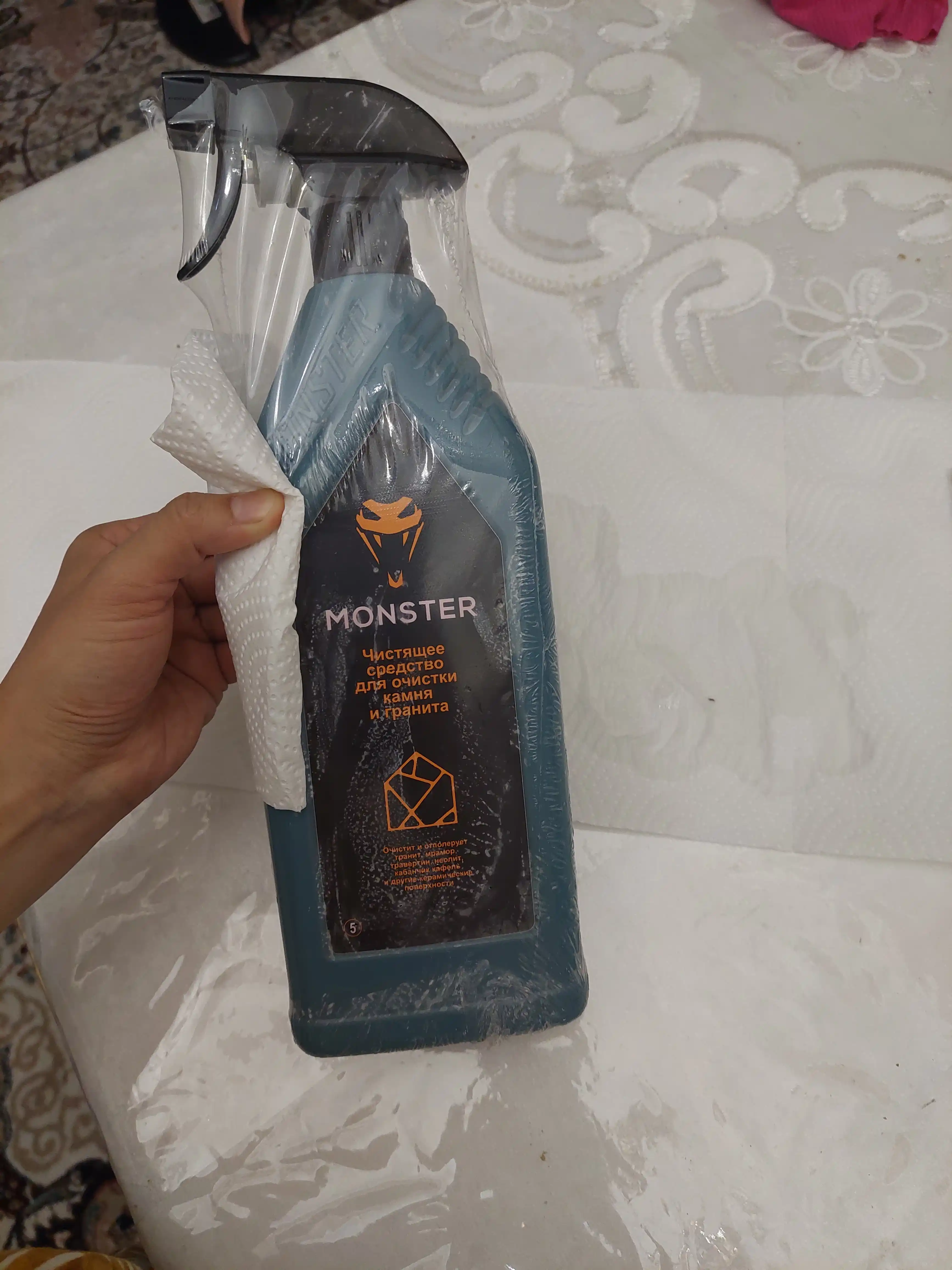 Чистящее средство Monster, для очистки камня гранита и мрамора