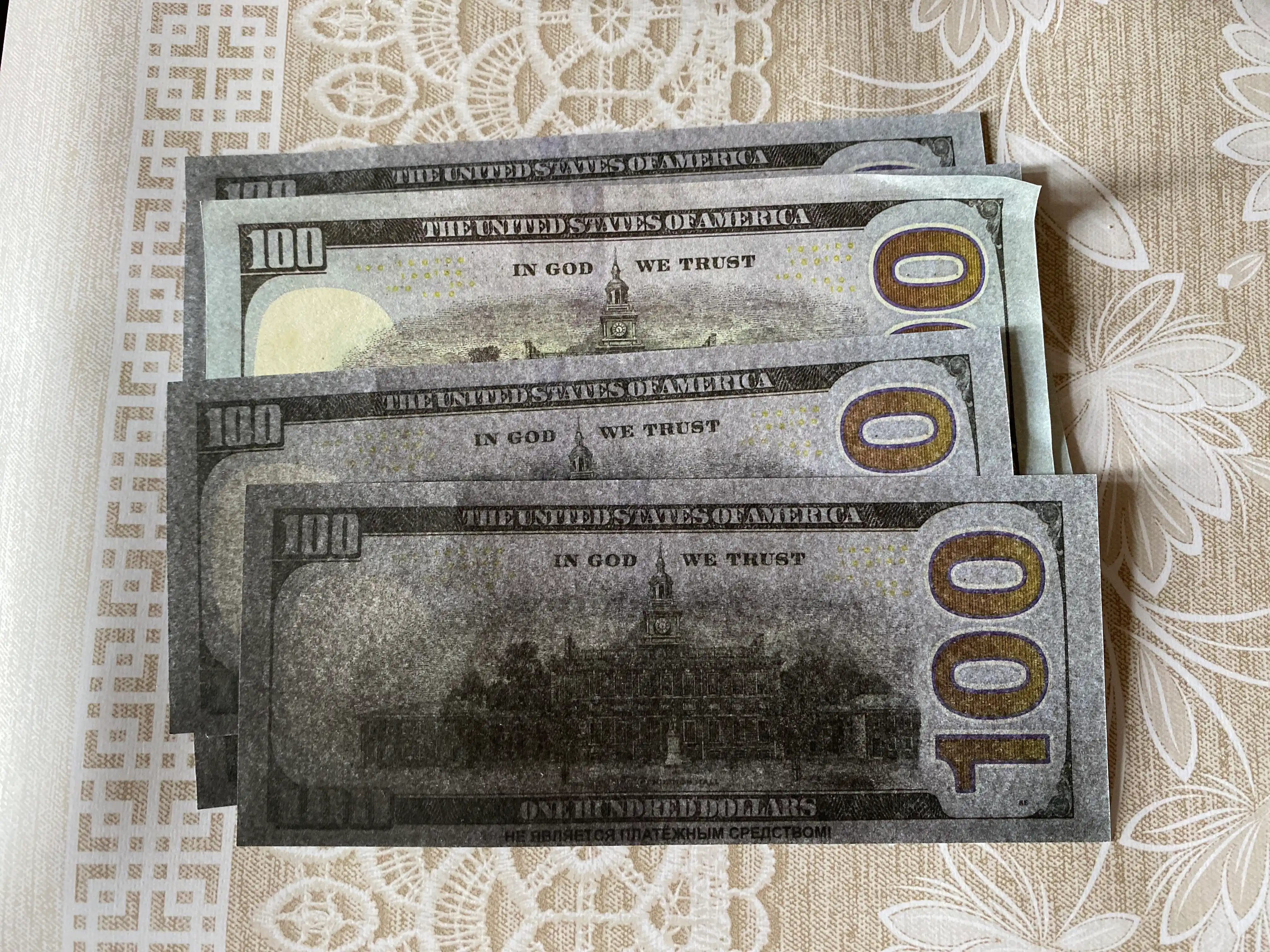 Dollar esdalik sovg'asi, soxta pul