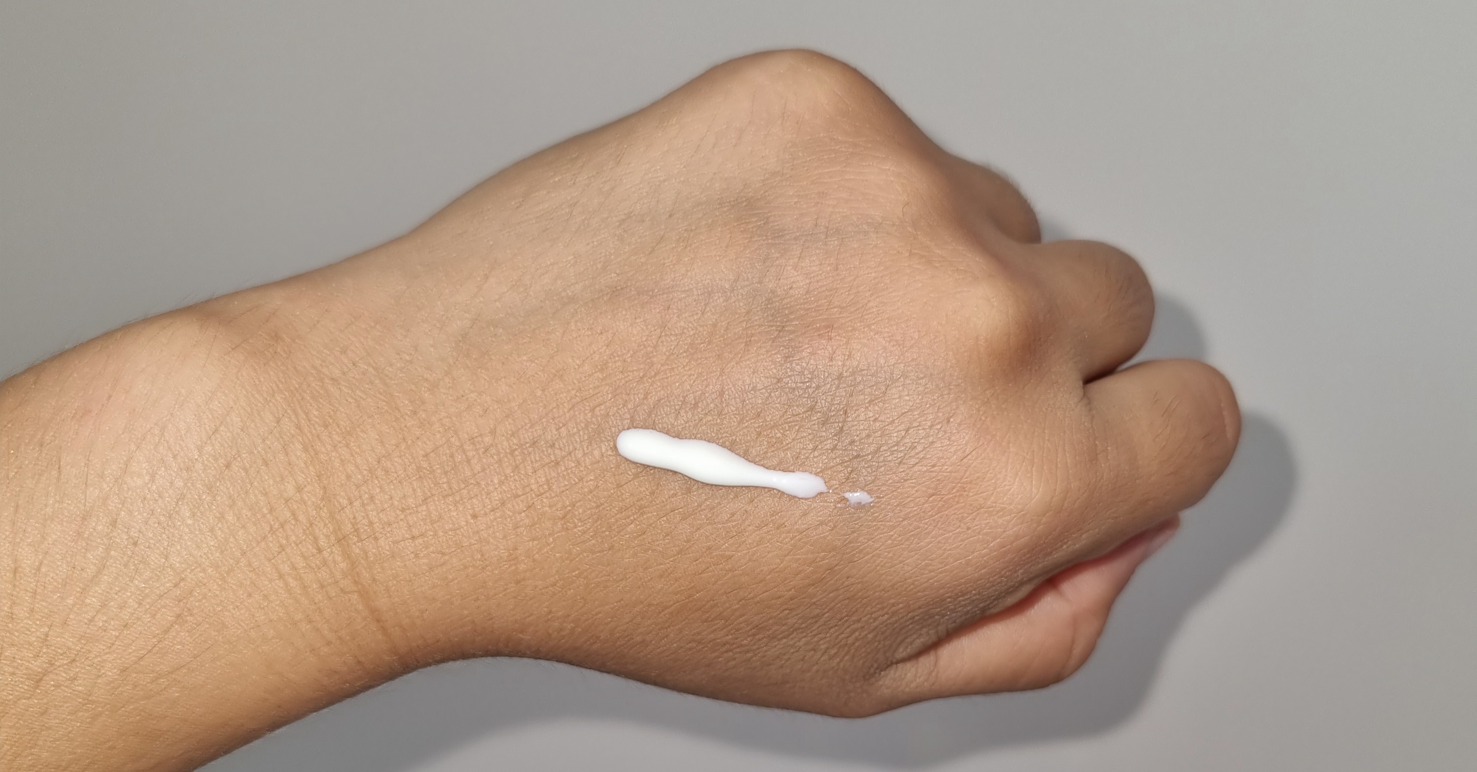 Солнцезащитный крем OLLEE для лица SPF50+ для жирной и комбинированной кожи, 50 мл