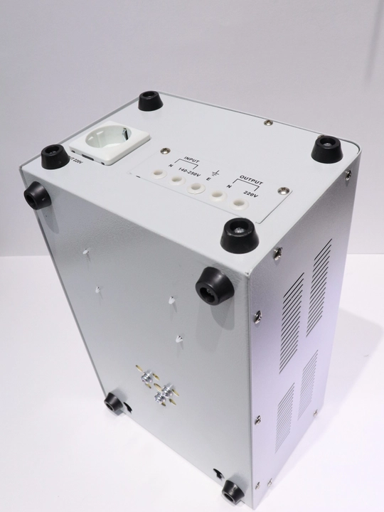Kuchlanish stabilizatori SAAB 1KVA, 2KVA, 3KVA, laterniy