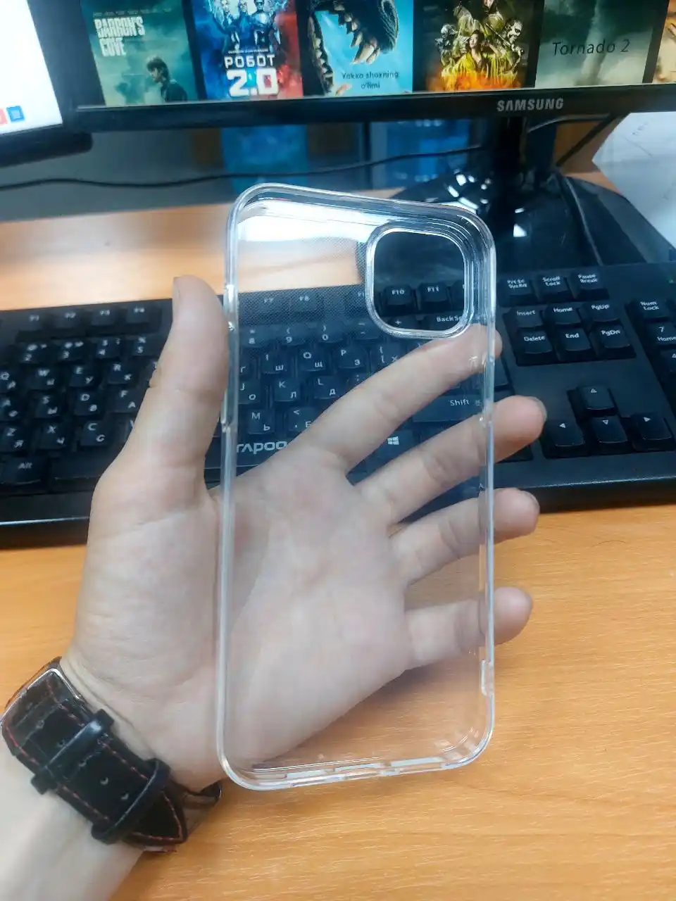 Чехол iPhone 7, 8, SE, XS, 11, 12, 13, 14, 15, 16, 17 Pro, Max, Plus, Mini, Air прозрачный 