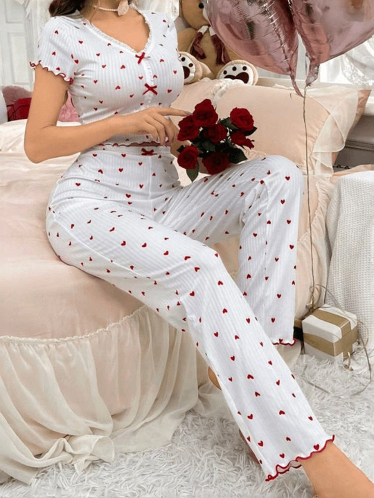 Ayollar pijamasi