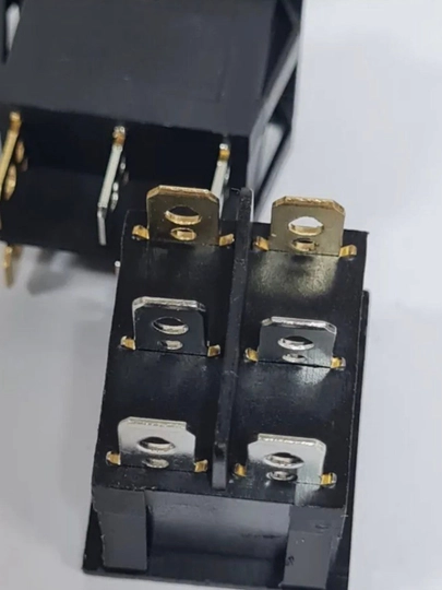 KSD6 ikki holatli tugma, qizil, 6 pin, 250V, 2 dona