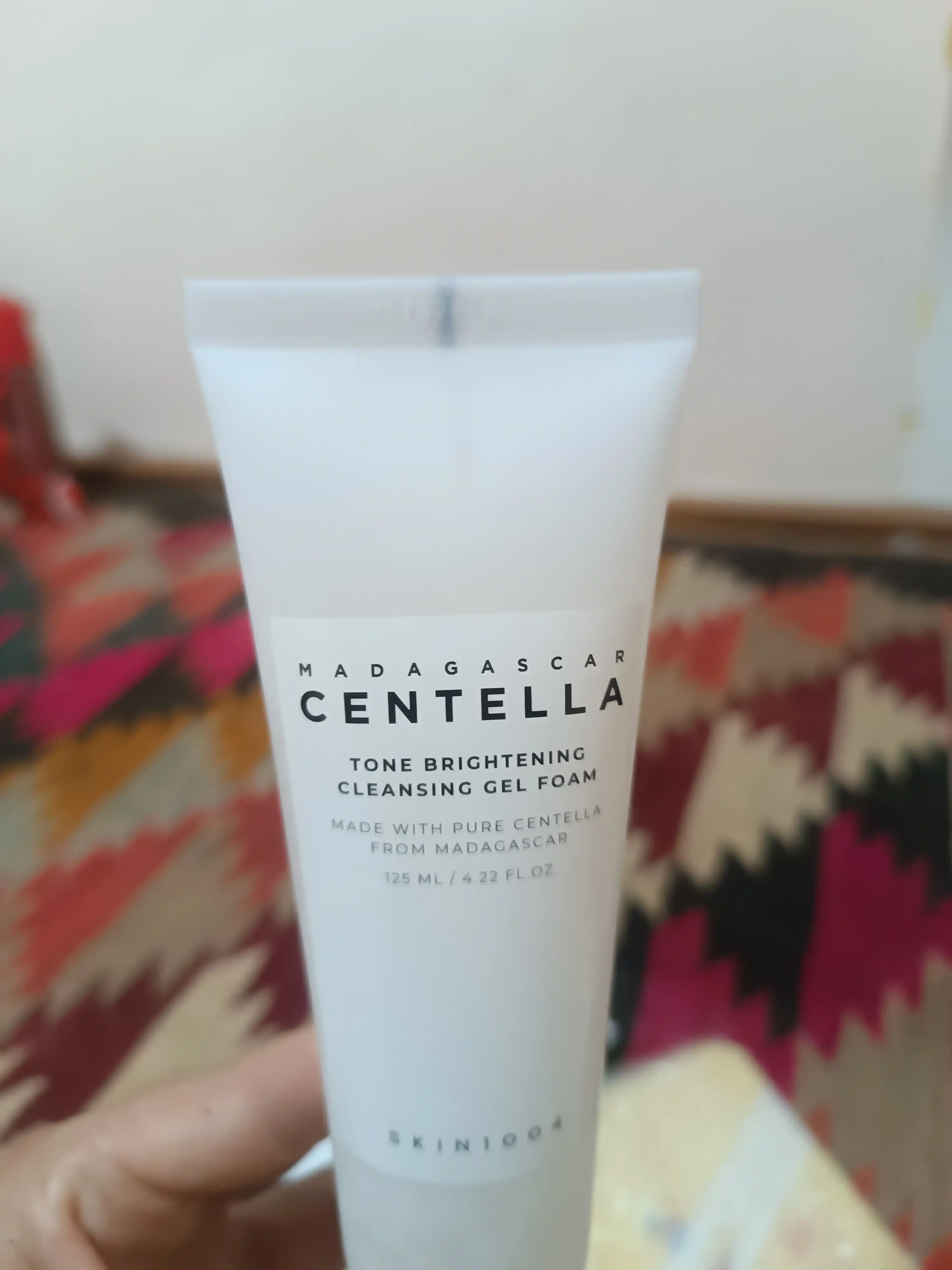 Осветляющая пенка для умывания Skin1004 Centella Brightening Cleansing Gel Foam, 125 мл