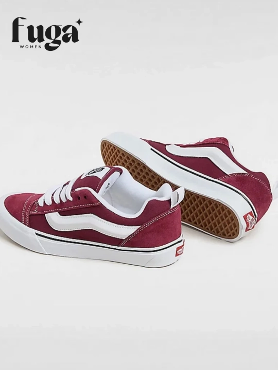 Vans uslubidagi ayollar kedi – faollik va uslub uyg‘unligi
