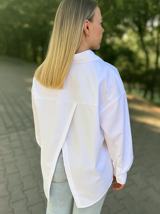 Женская удлиненная рубашка, с разрезом на спине