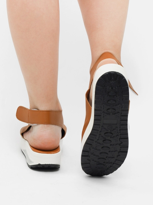 Ayollar bosonojkasi, platformada, ochiq orqa, yumshoq charm, 36-41