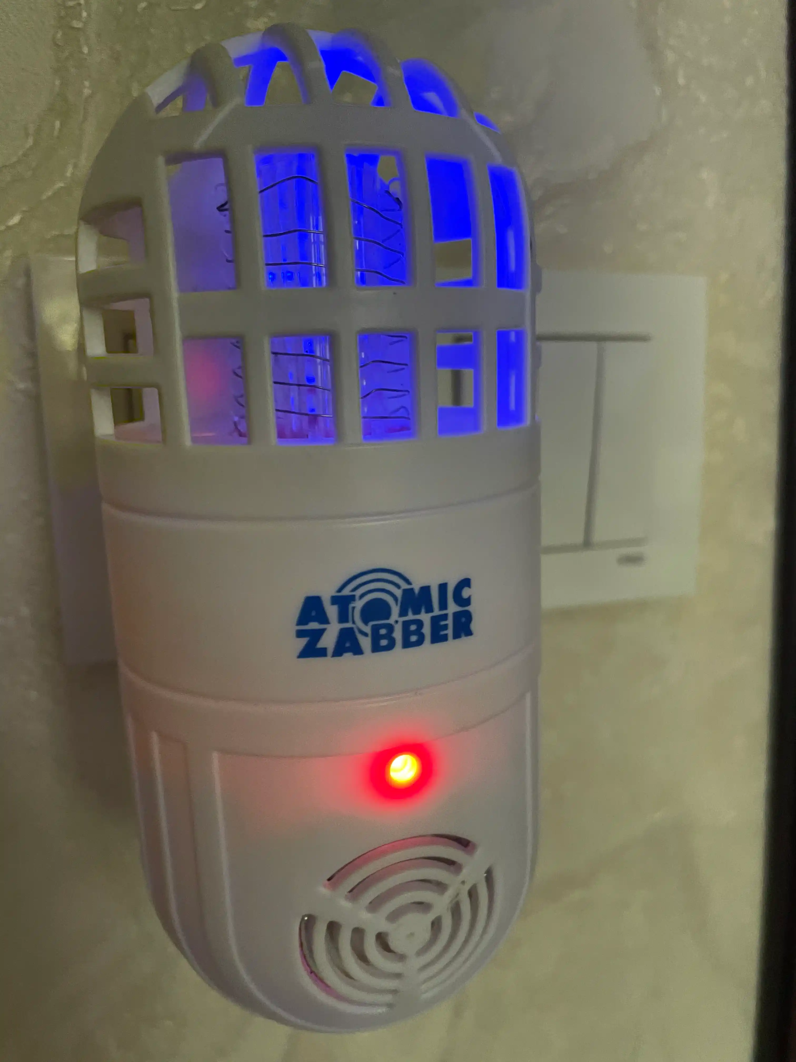 Atomic Zapper – Chivin va zararli hasharotlarga qarshi ultratovush qurilmasi