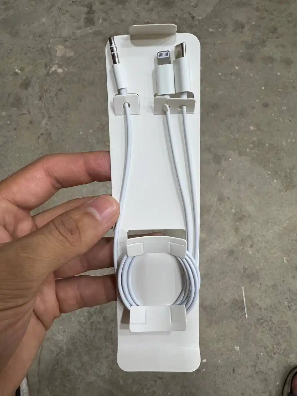 Переходник AUX to Lightning для наушников iPhone/3.5 мм mini jack