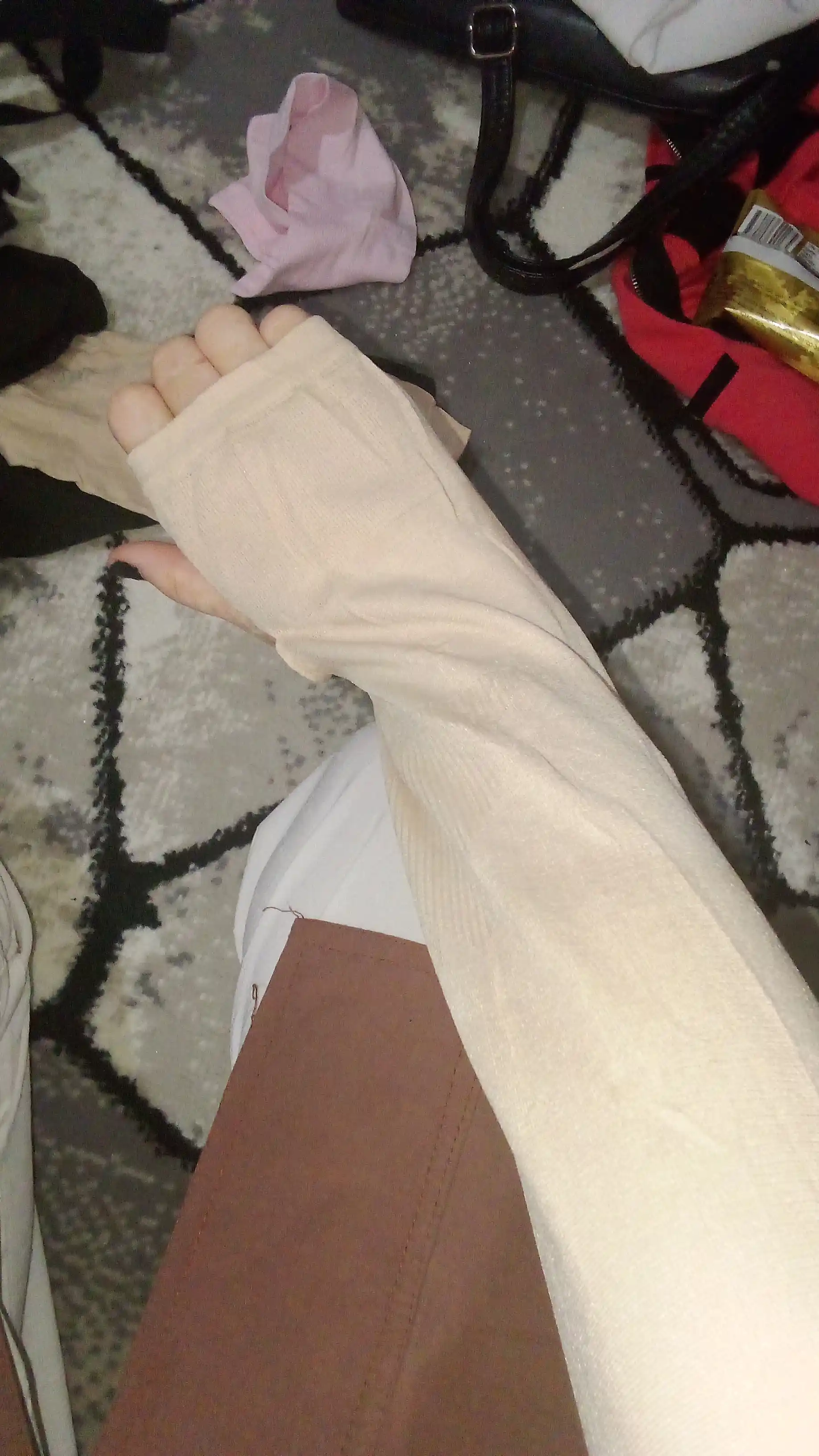 Quyoshdan himoyalovchi yenglar, fitnes uchun, uniseks