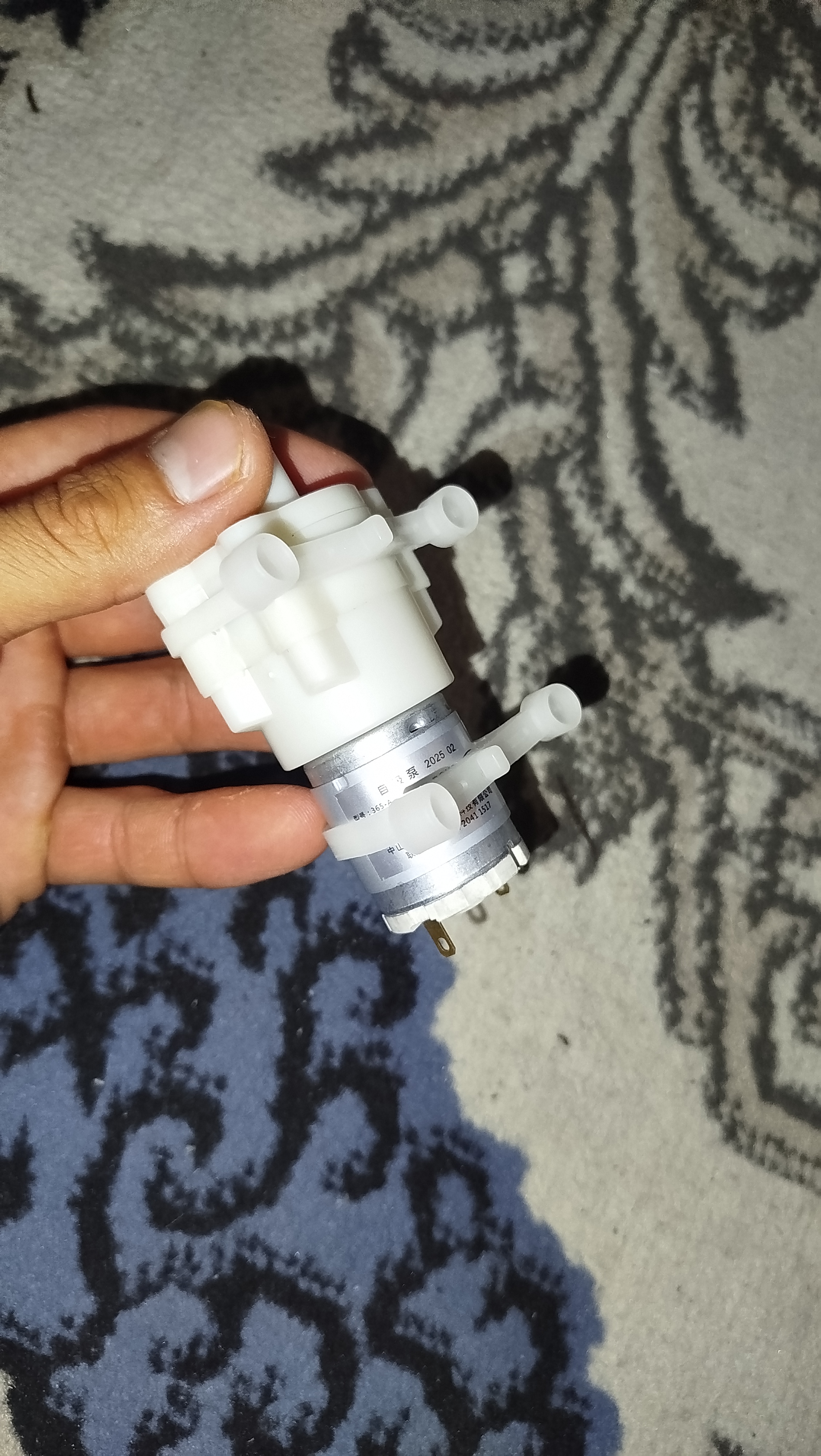 Suv, havo va moy uchun membranali nasos 12V - 2 l/min R385