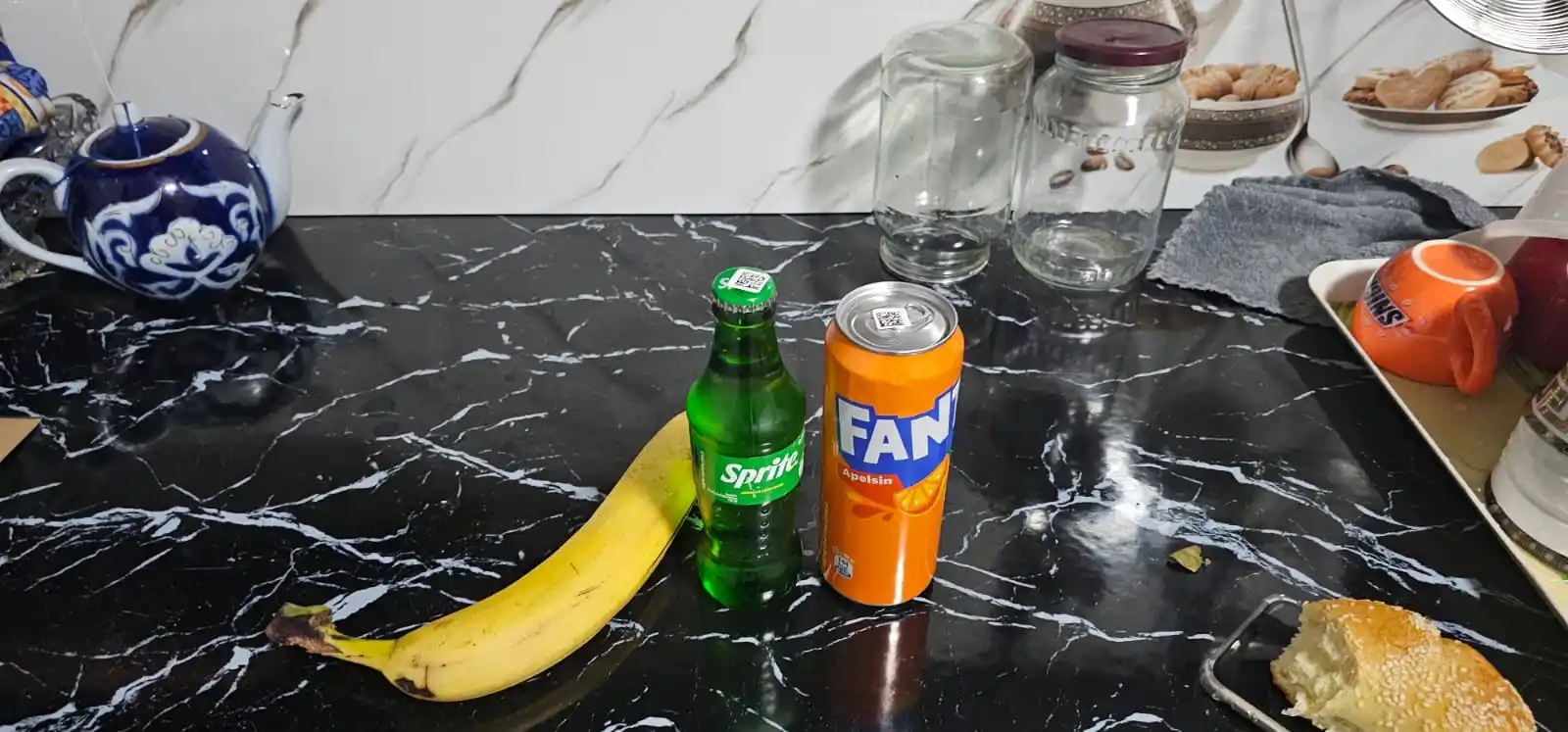 Gazlangan ichimlik Fanta can, 450 ml