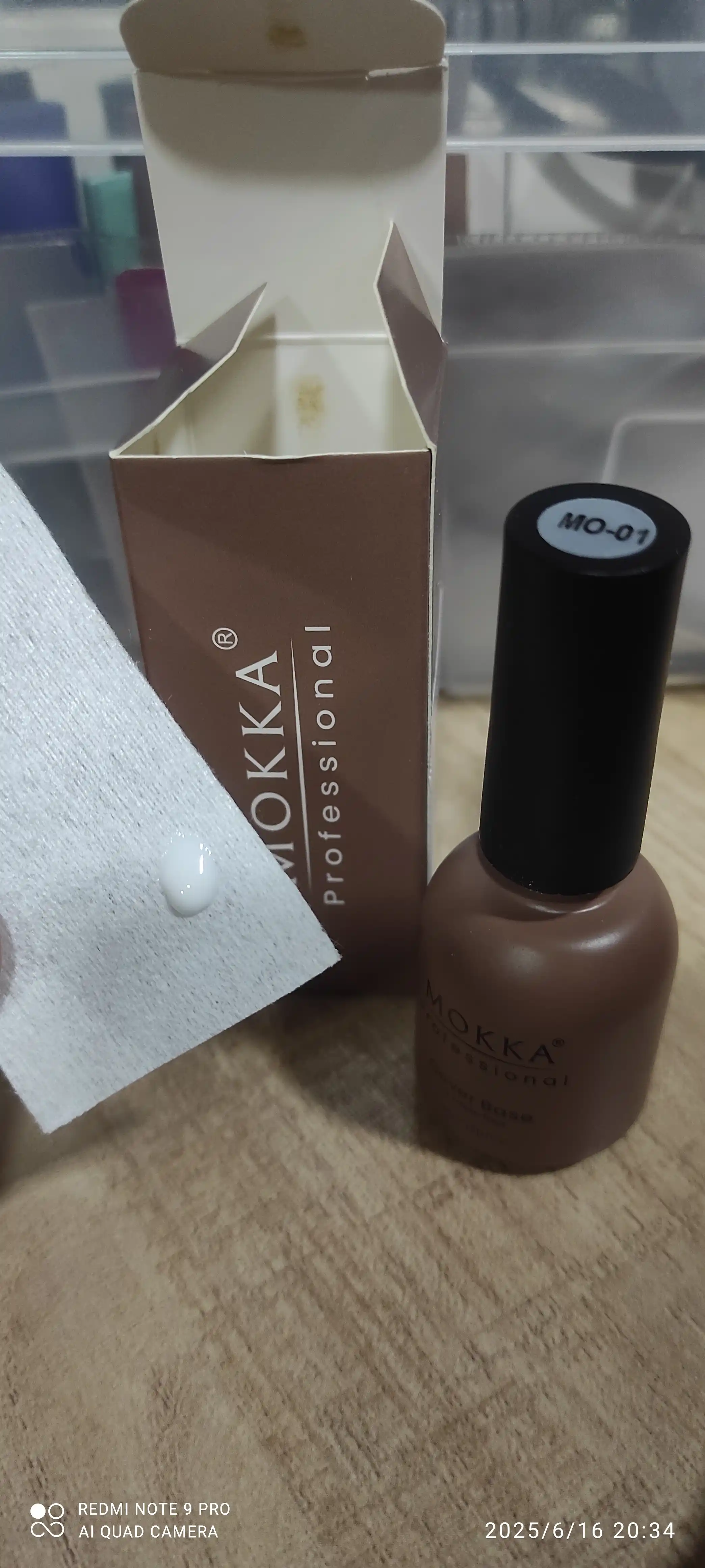 Kauchuk kamuflyaj bazasi MOKKA, gel-lak tirnoqlar uchun, COVER BASE
