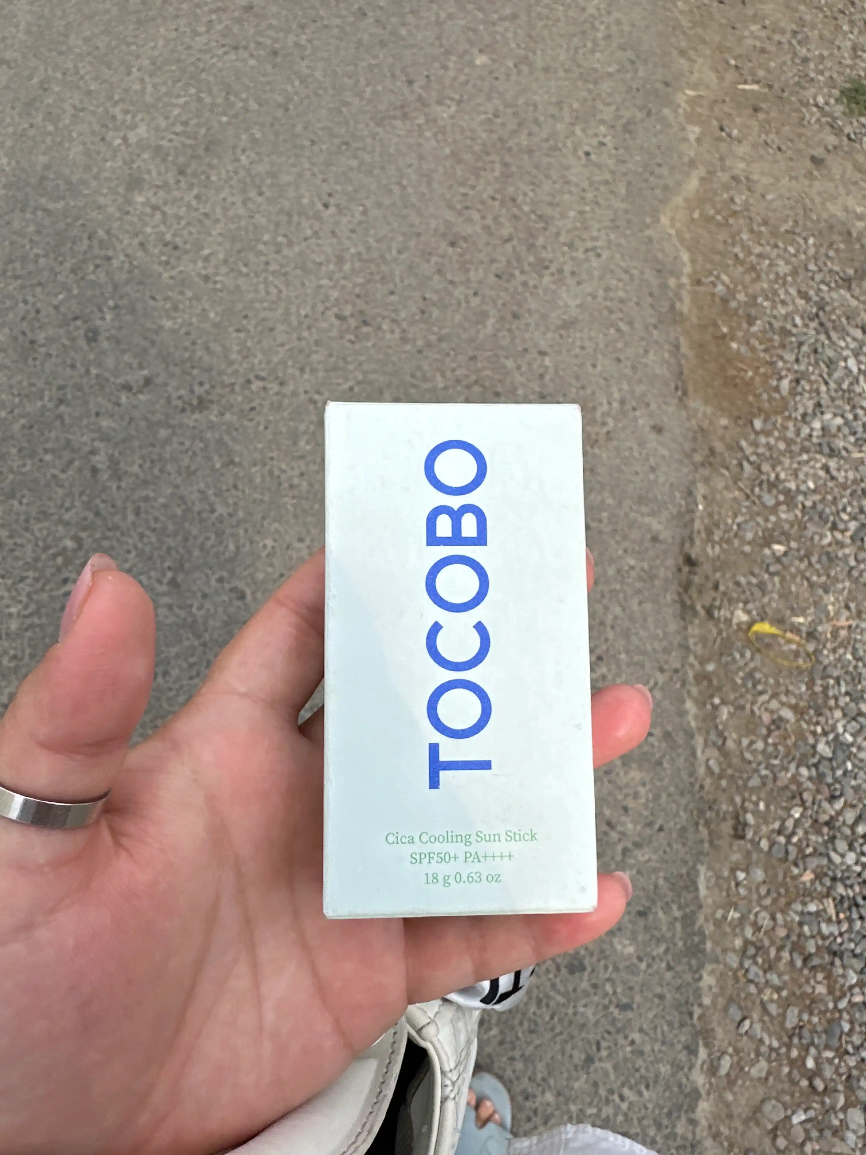Tinchlantiruvchi quyoshdan himoyalovchi stik Tocobo Cica Cooling Sun Stick SPF50+ PA++++