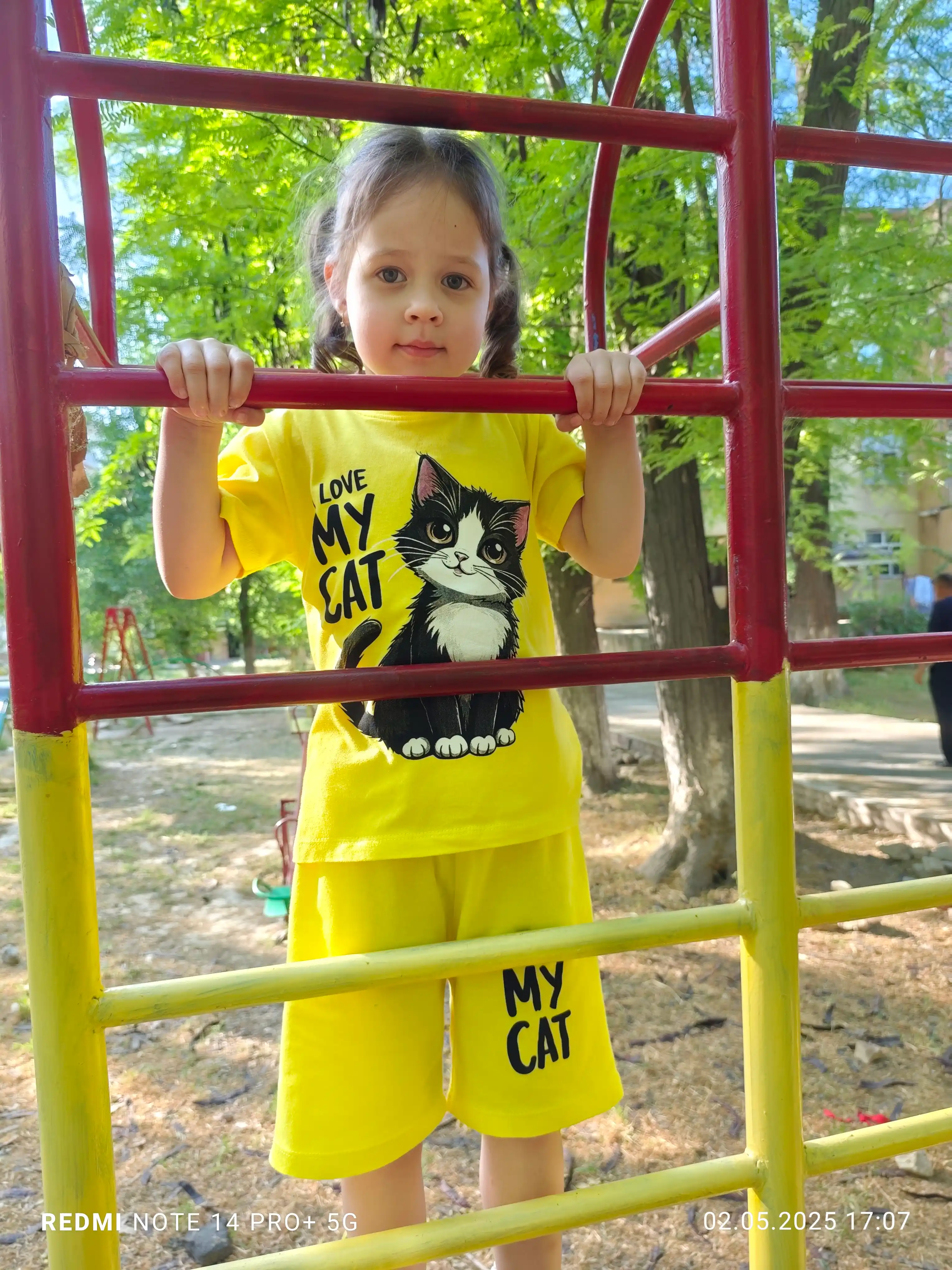 Футболка и шорты для девочек 5-8 лет, CHASTE