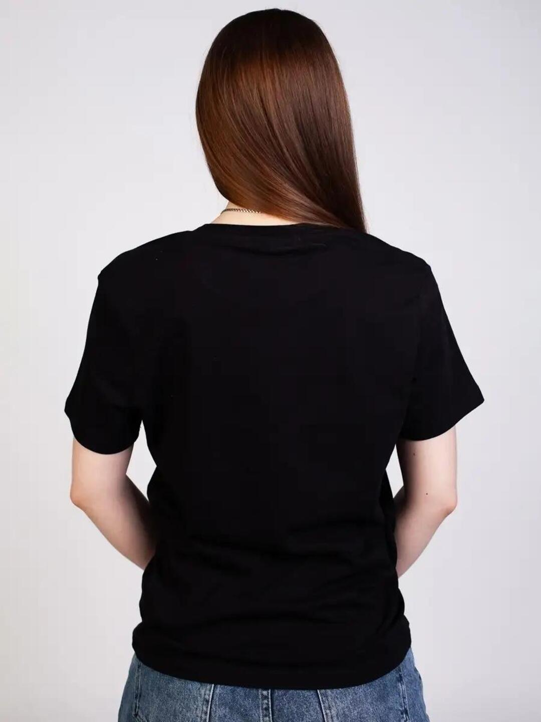 Rengngv fotosurati ostida qin ichida jinsiy olatni