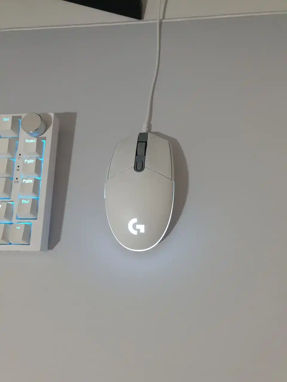 Игровая мышь Logitech G102 Lightsync, оптическая, проводная, USB