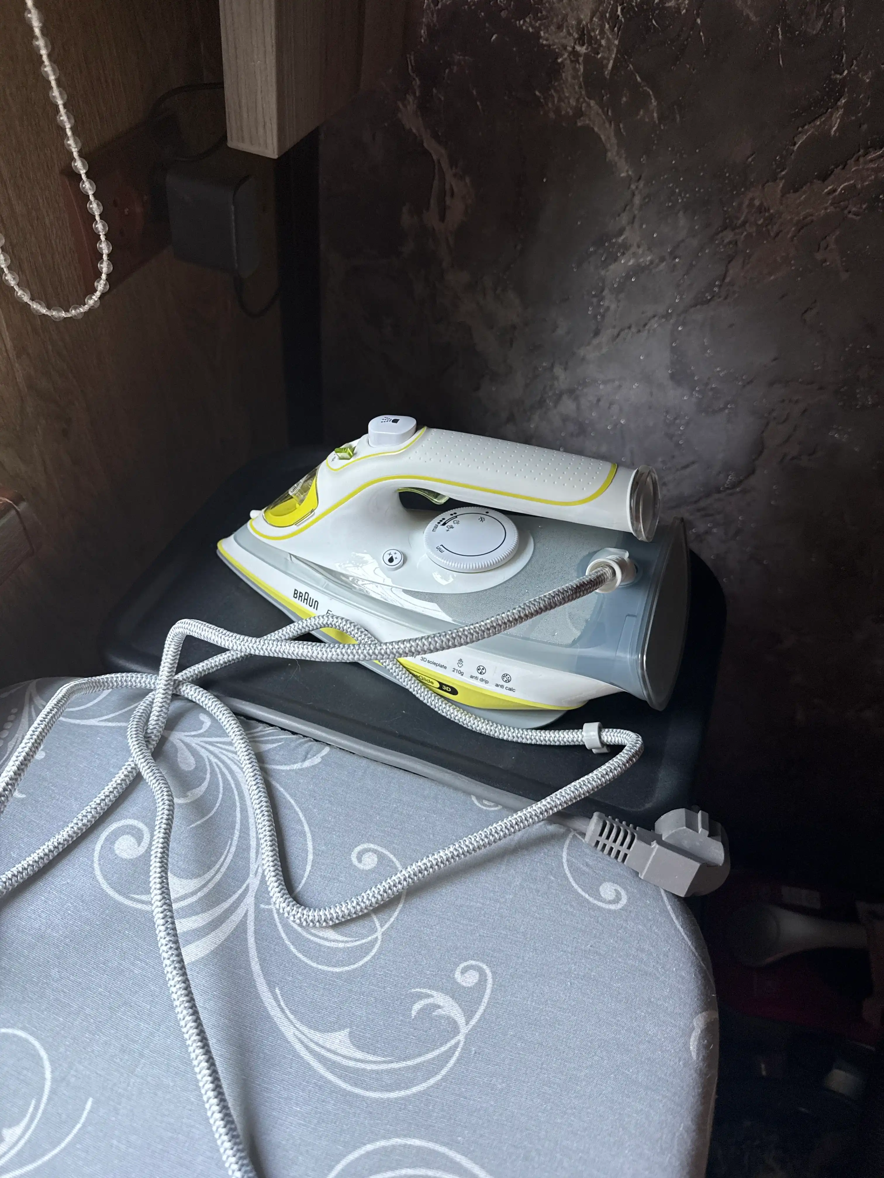 Bug'li utyuk Braun SI5016YL keramika taglikli, 2600 Vt