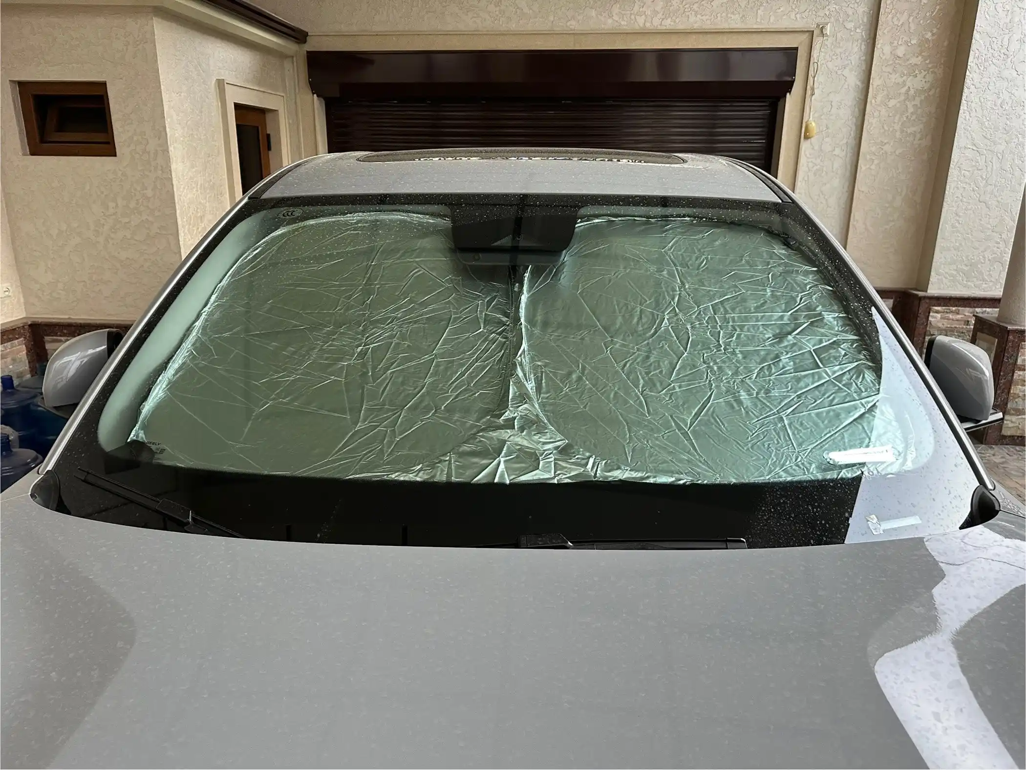 Солнцезащитная шторка для автомобиля