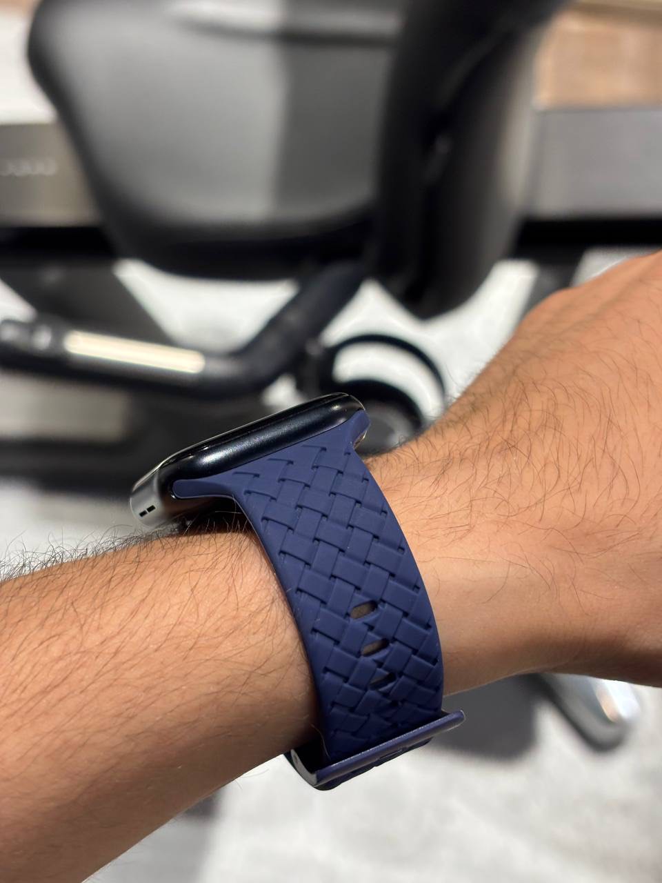 Universal silikon remeshok Apple Watch 42/44/45/49 mm uchun